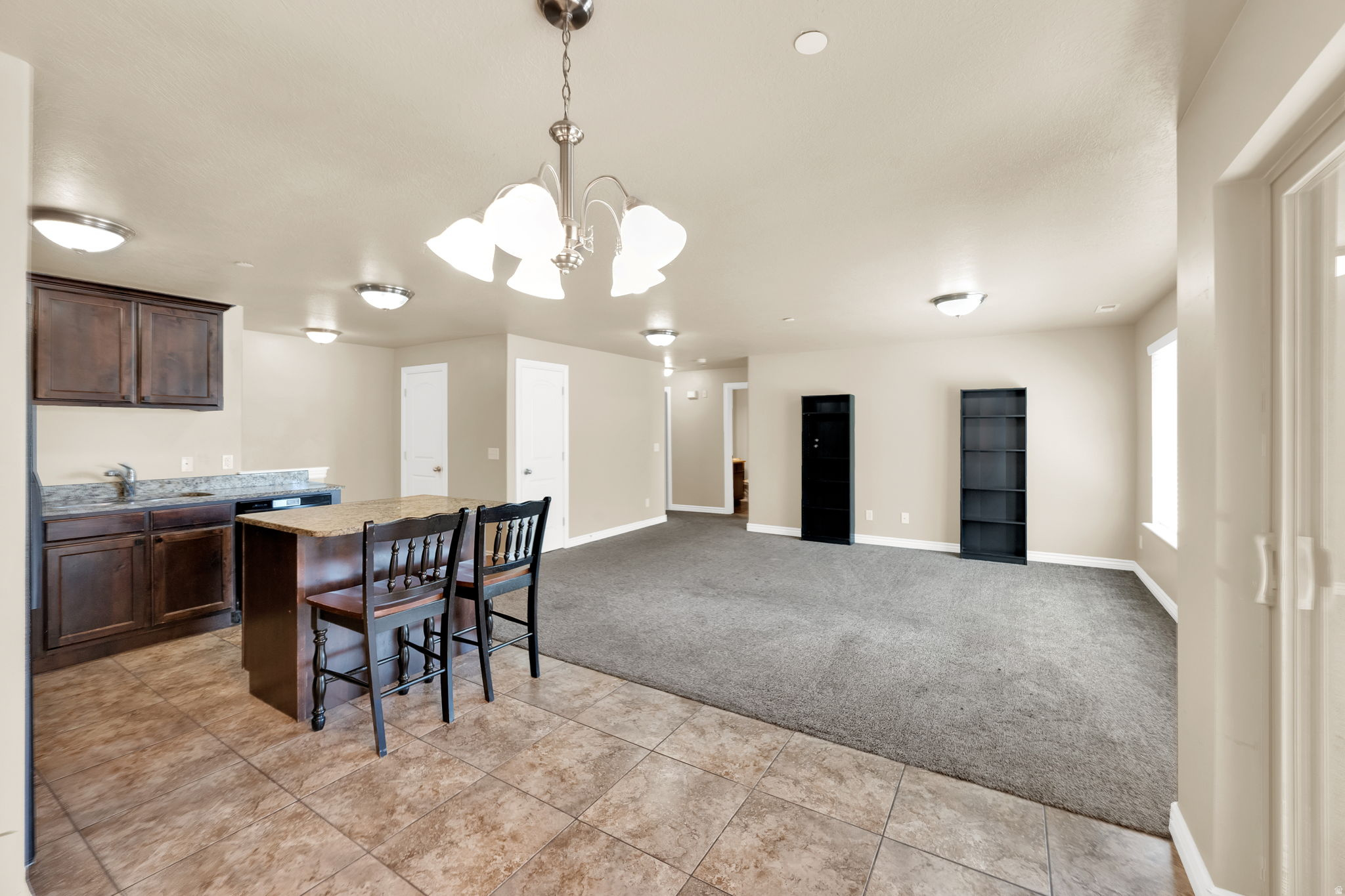 CREEKSIDE VILLAGE - Residential
