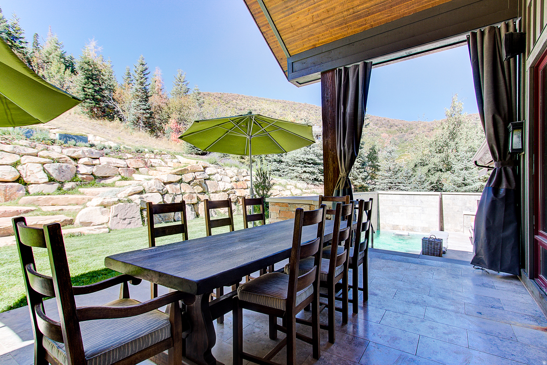 THE COVE - Residential