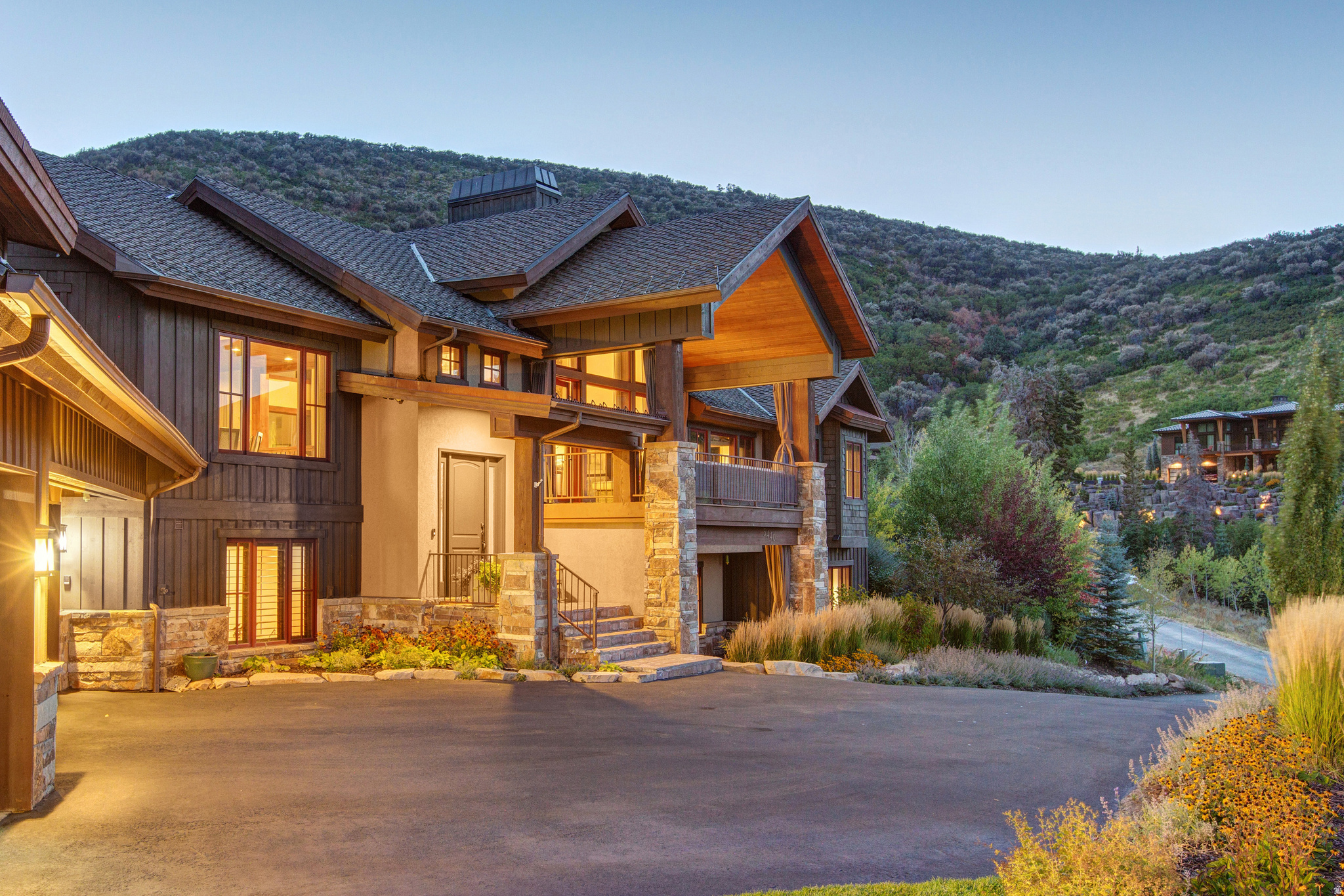 THE COVE - Residential