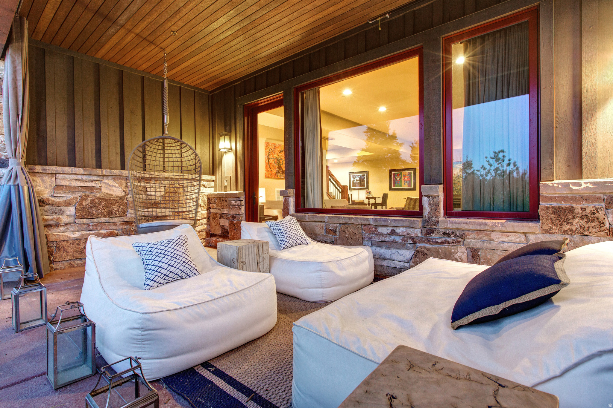 THE COVE - Residential