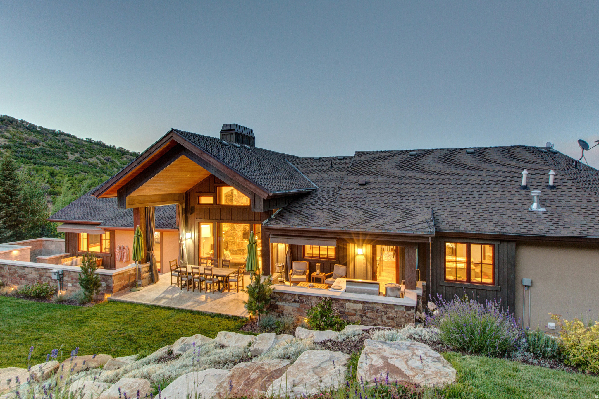 THE COVE - Residential