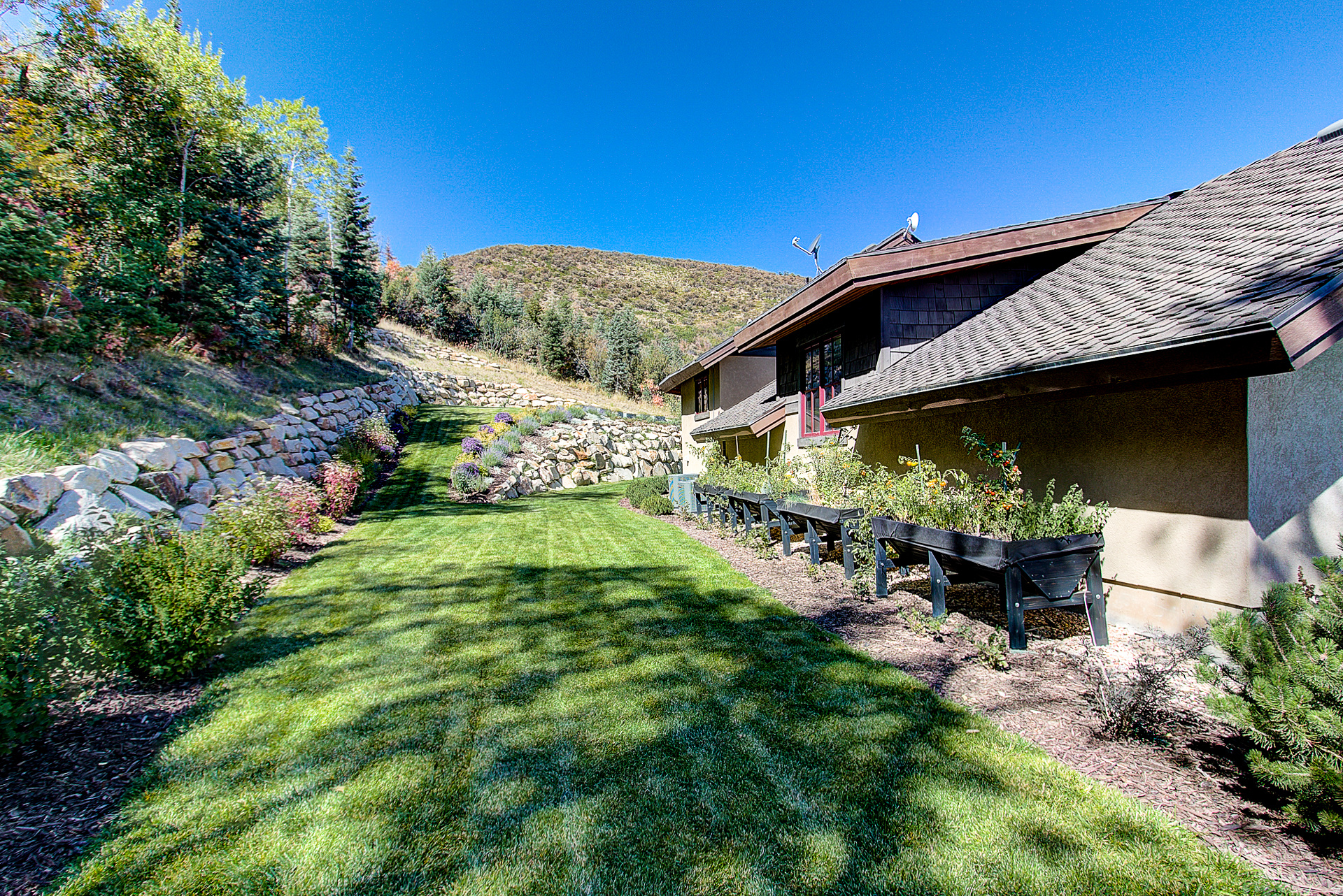 THE COVE - Residential
