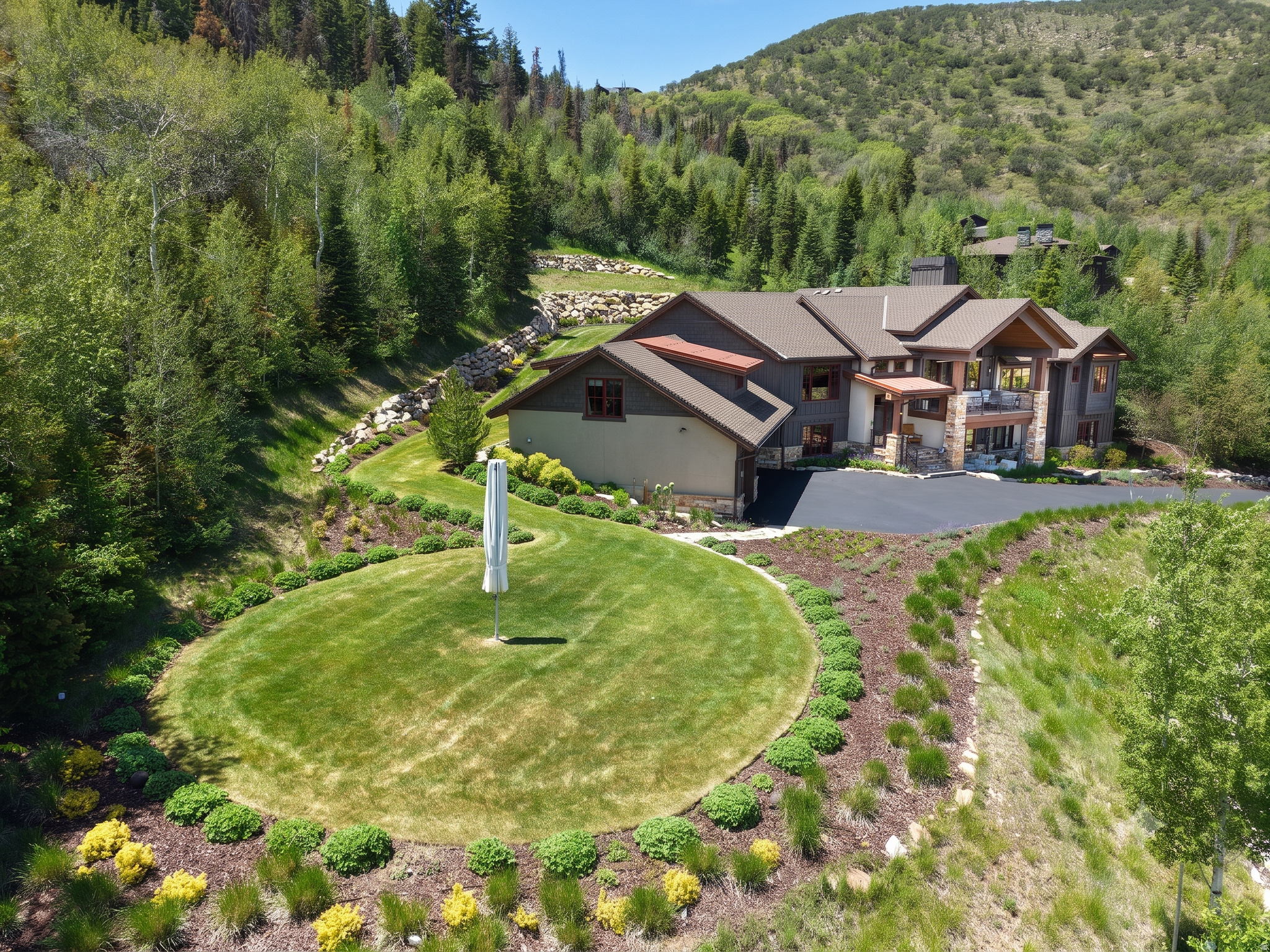 THE COVE - Residential