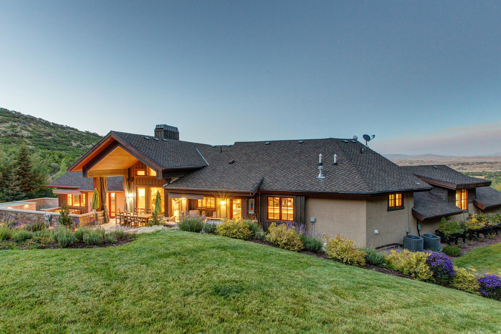 THE COVE - Residential