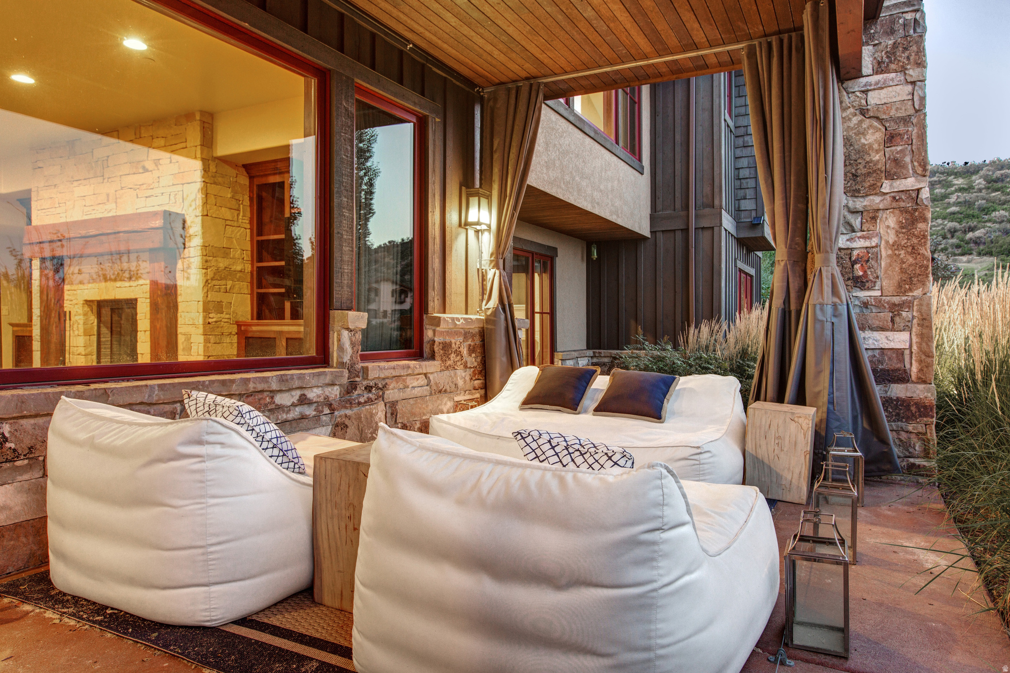 THE COVE - Residential