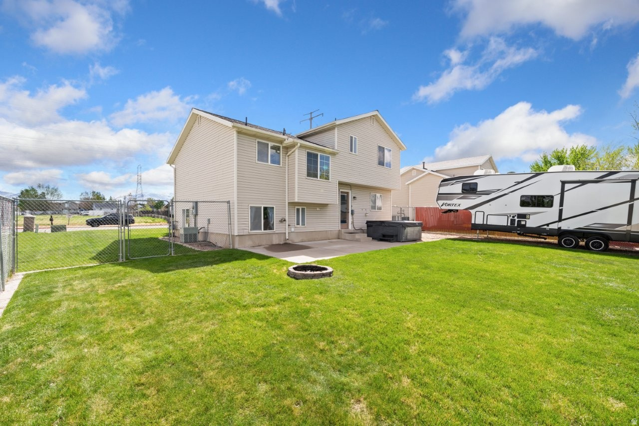 DAWSON ESTATES - Residential