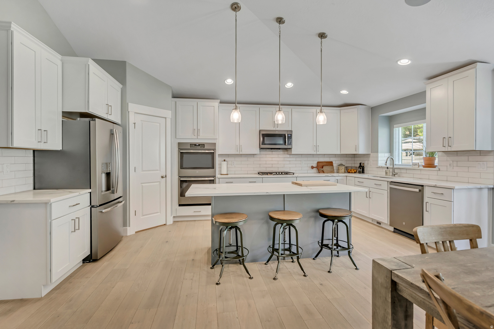 BRENTWOOD ESTATES - Residential