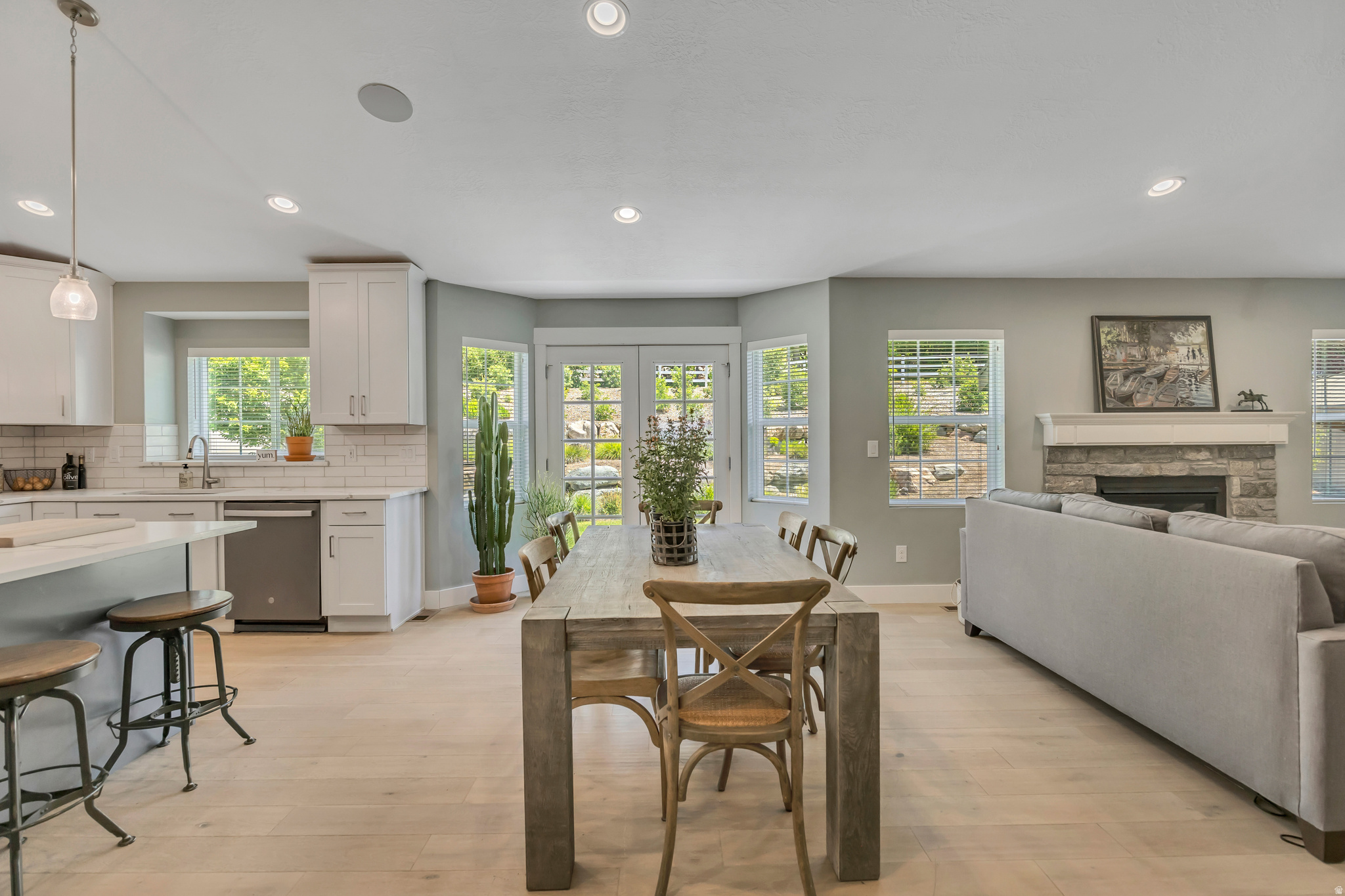 BRENTWOOD ESTATES - Residential