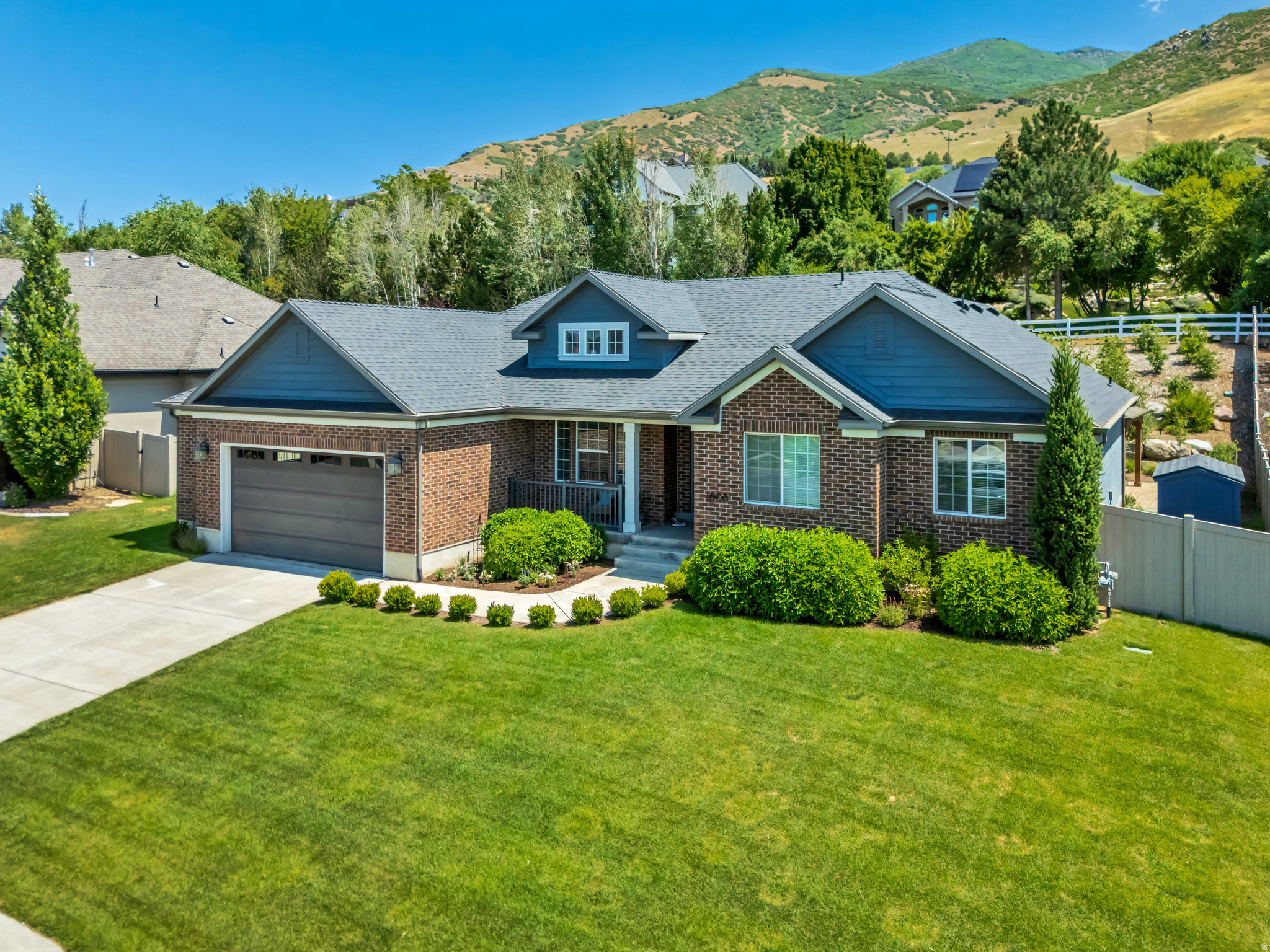 BRENTWOOD ESTATES - Residential