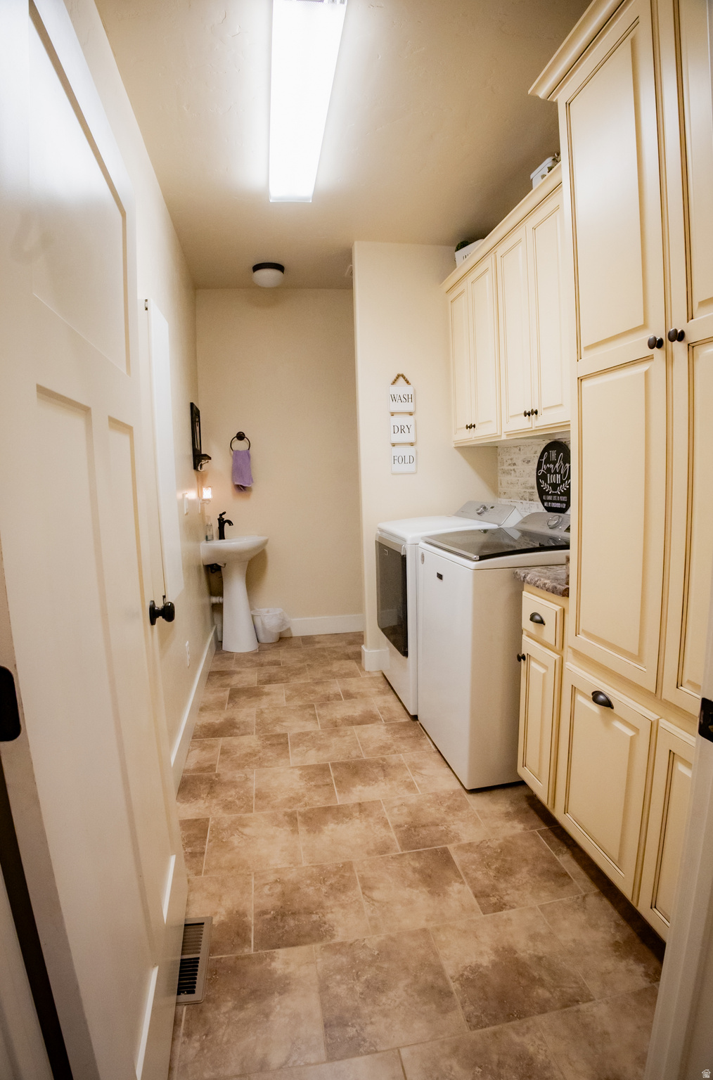 COVENTRY COVE - Residential