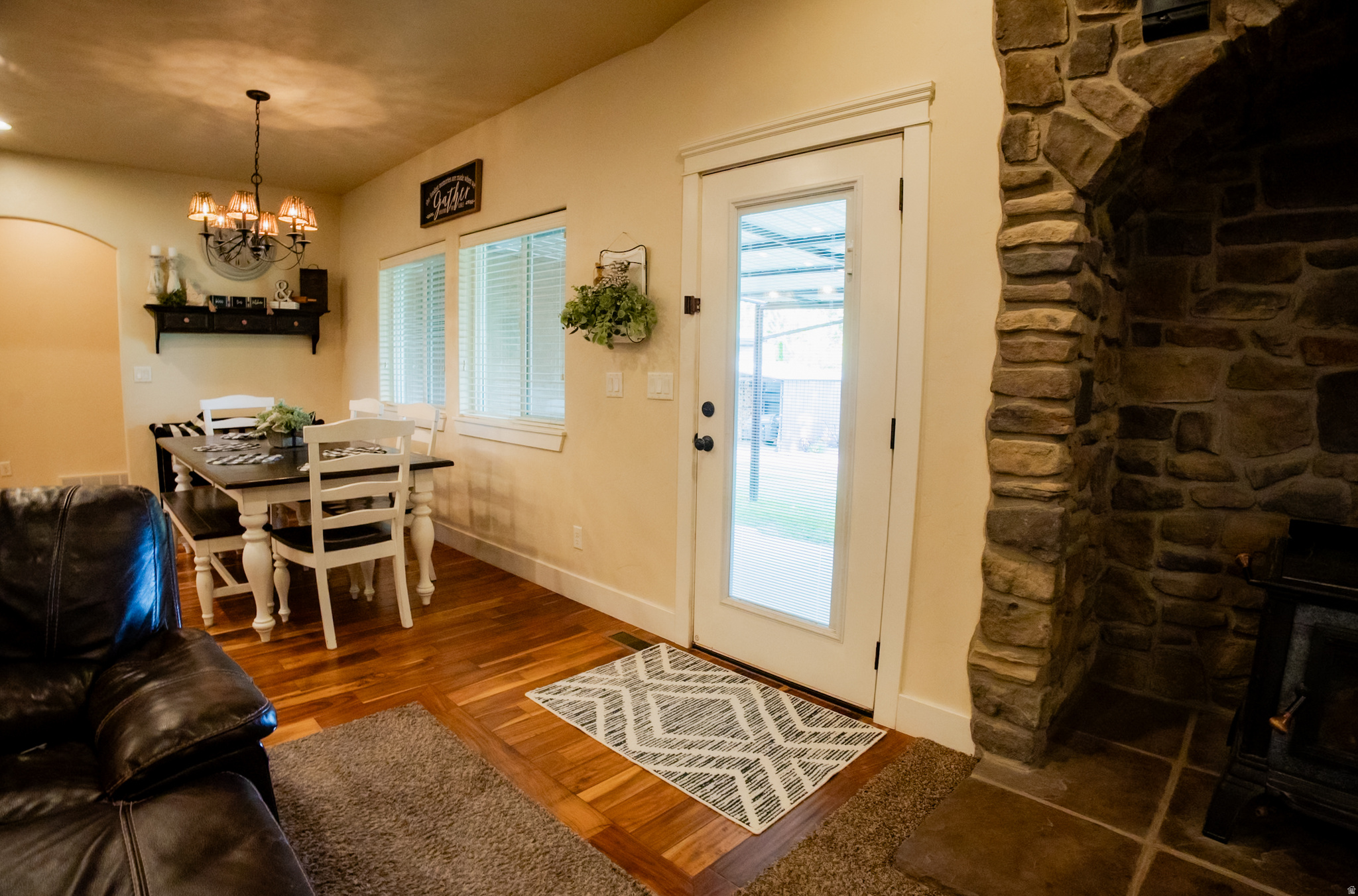 COVENTRY COVE - Residential