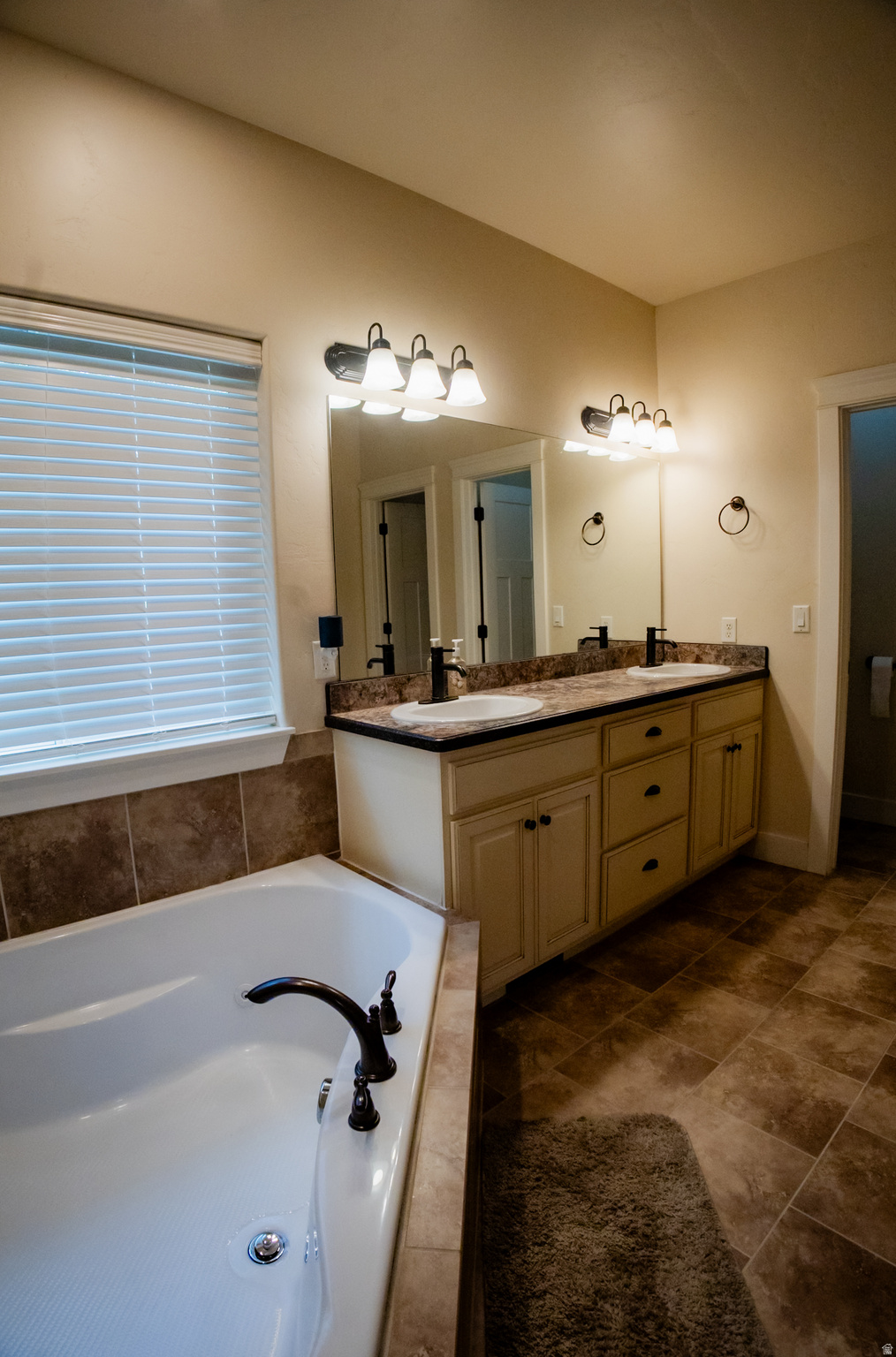 COVENTRY COVE - Residential