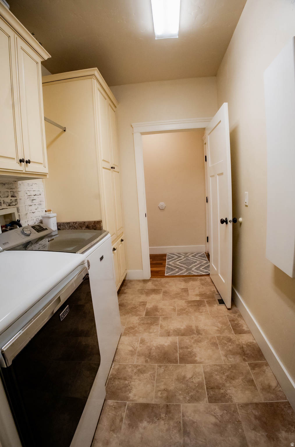 COVENTRY COVE - Residential