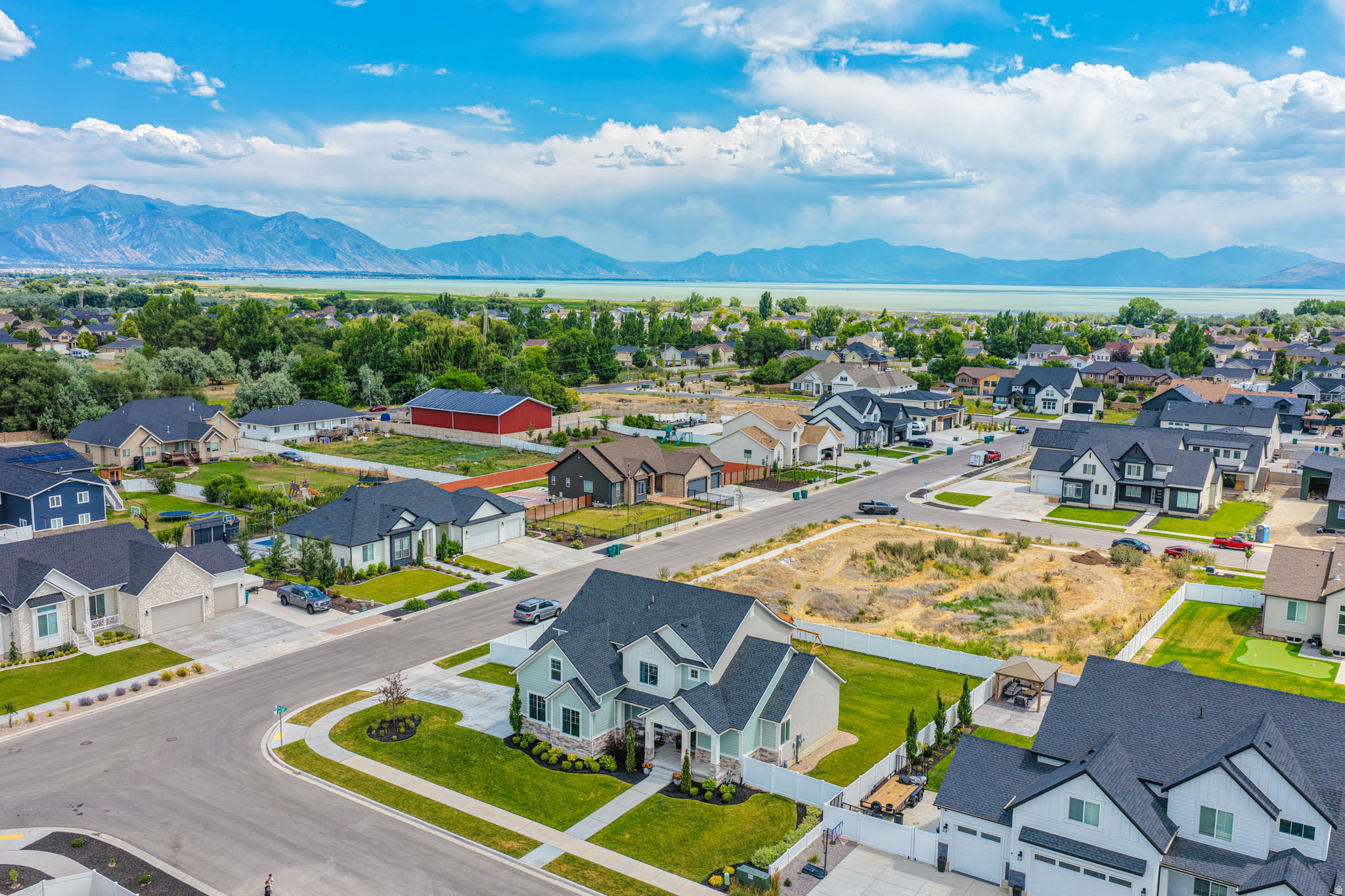 TAYLOR MEADOWS - Residential