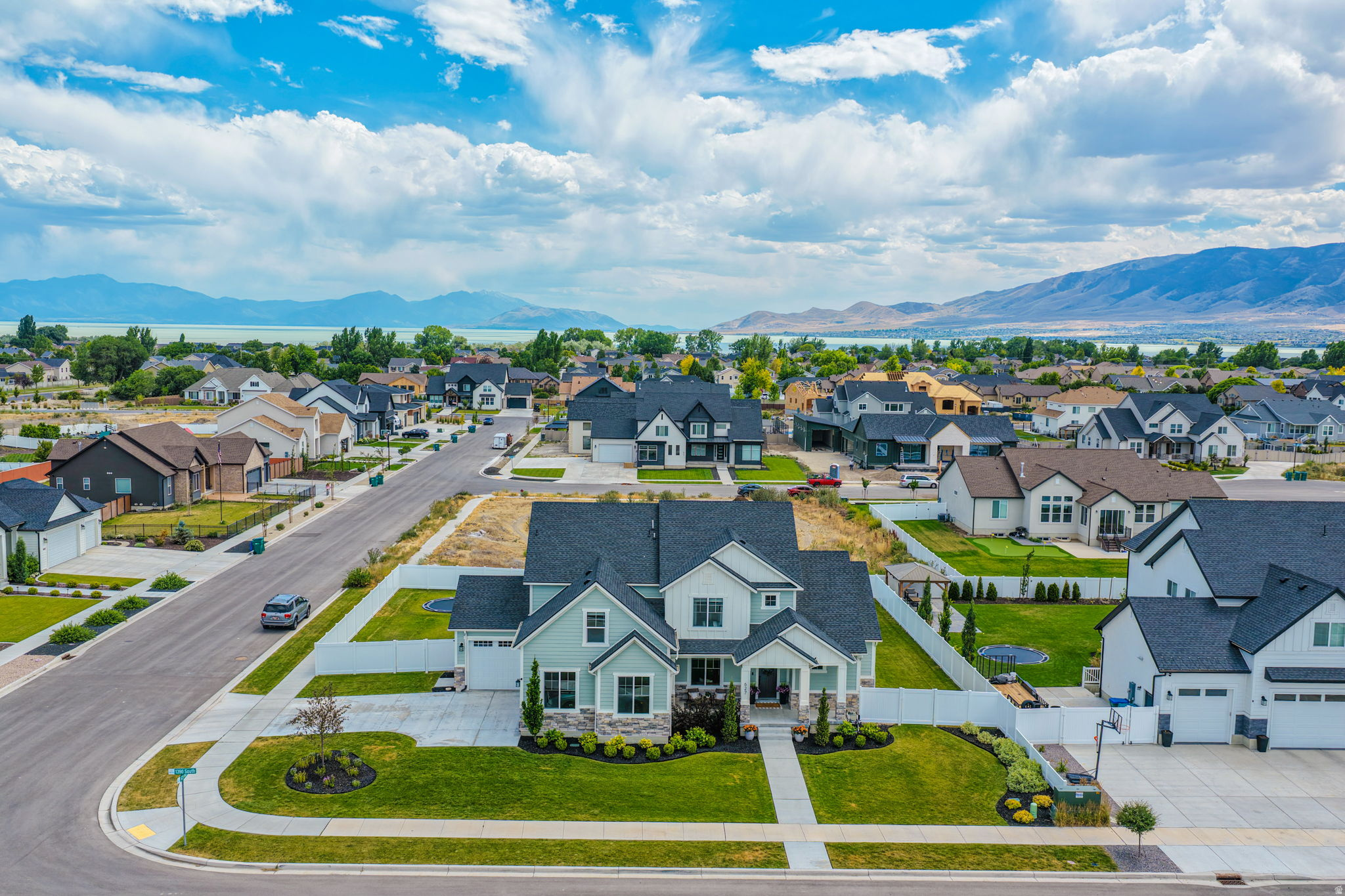 TAYLOR MEADOWS - Residential