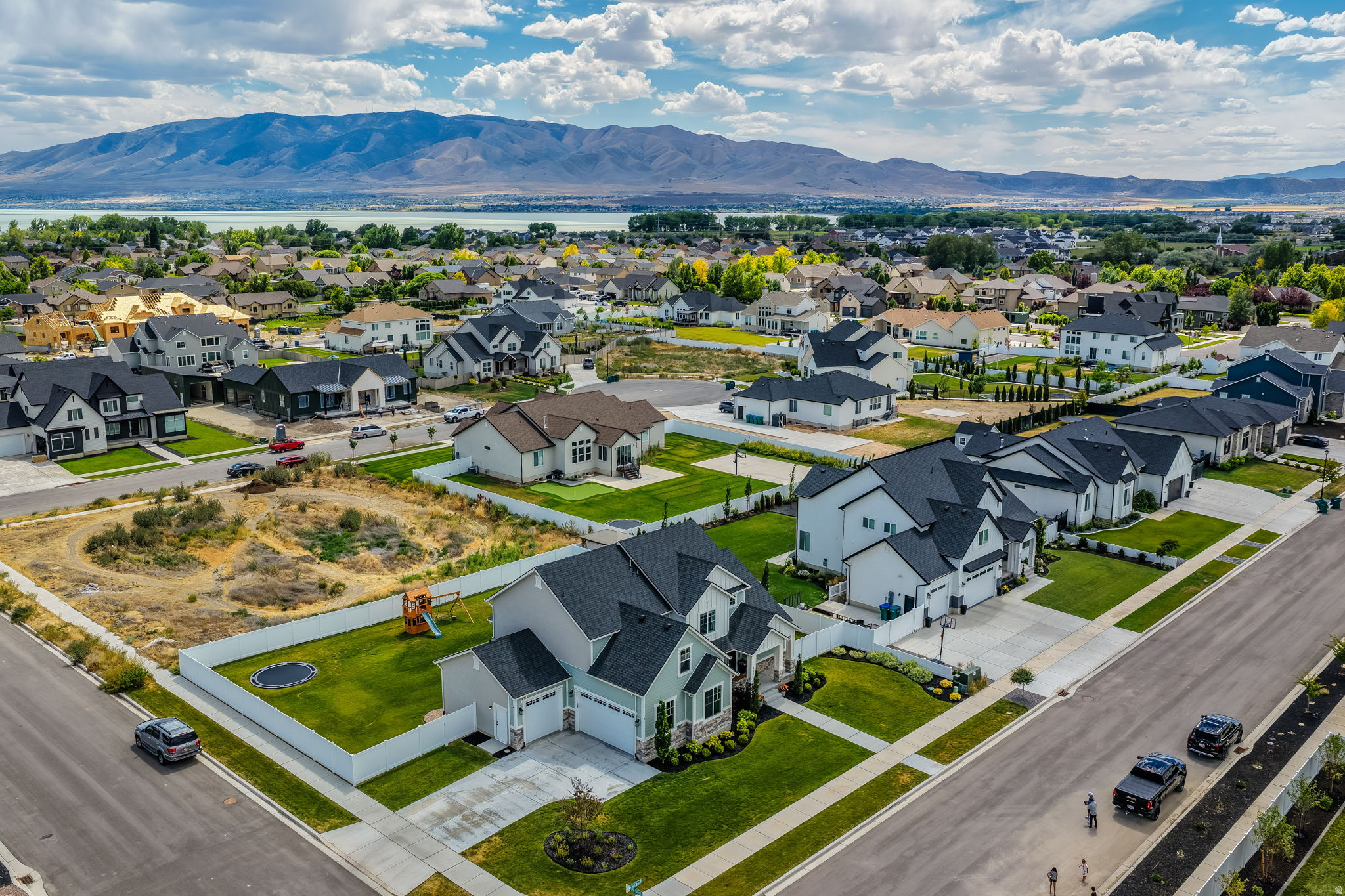 TAYLOR MEADOWS - Residential