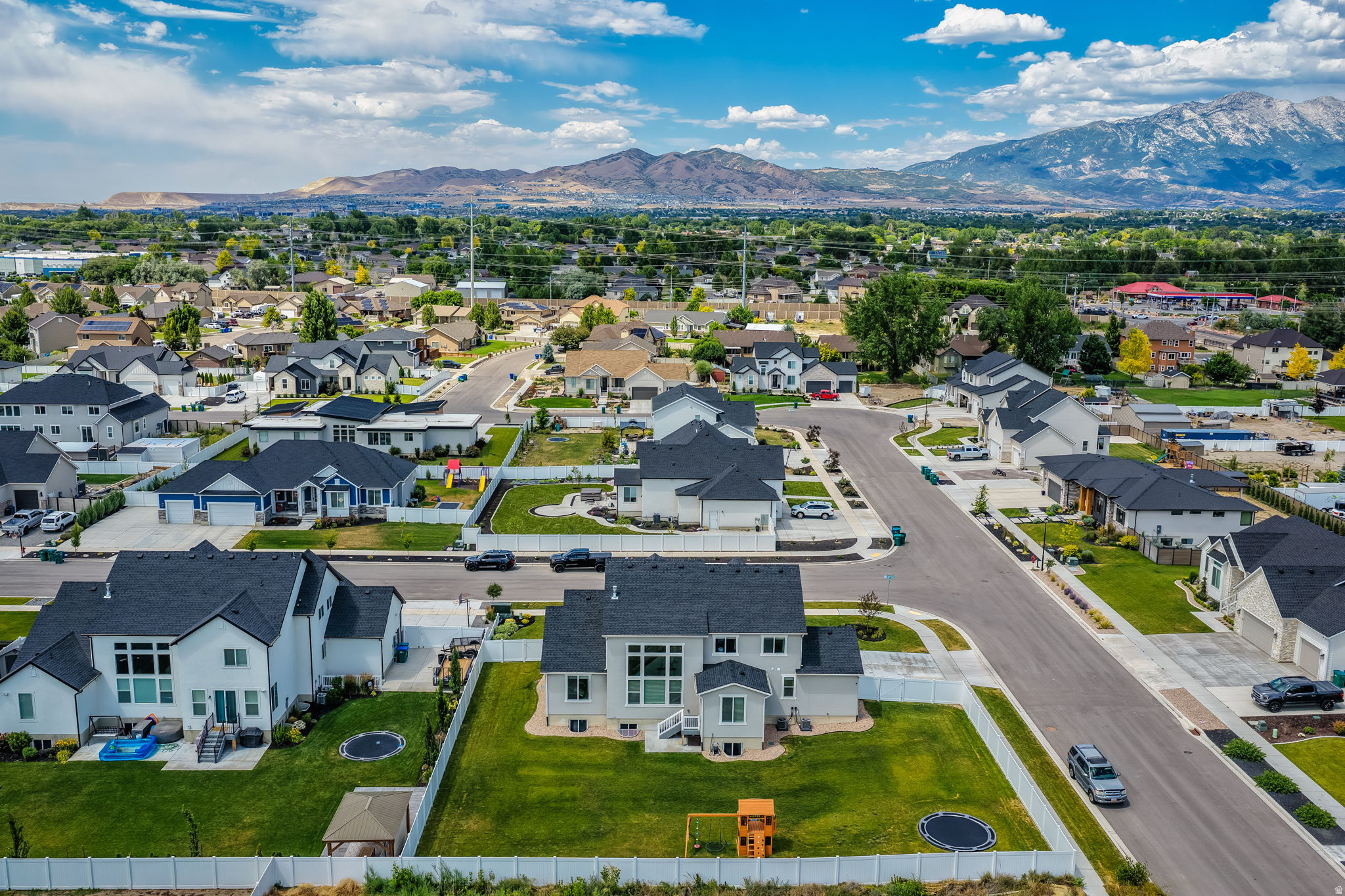 TAYLOR MEADOWS - Residential