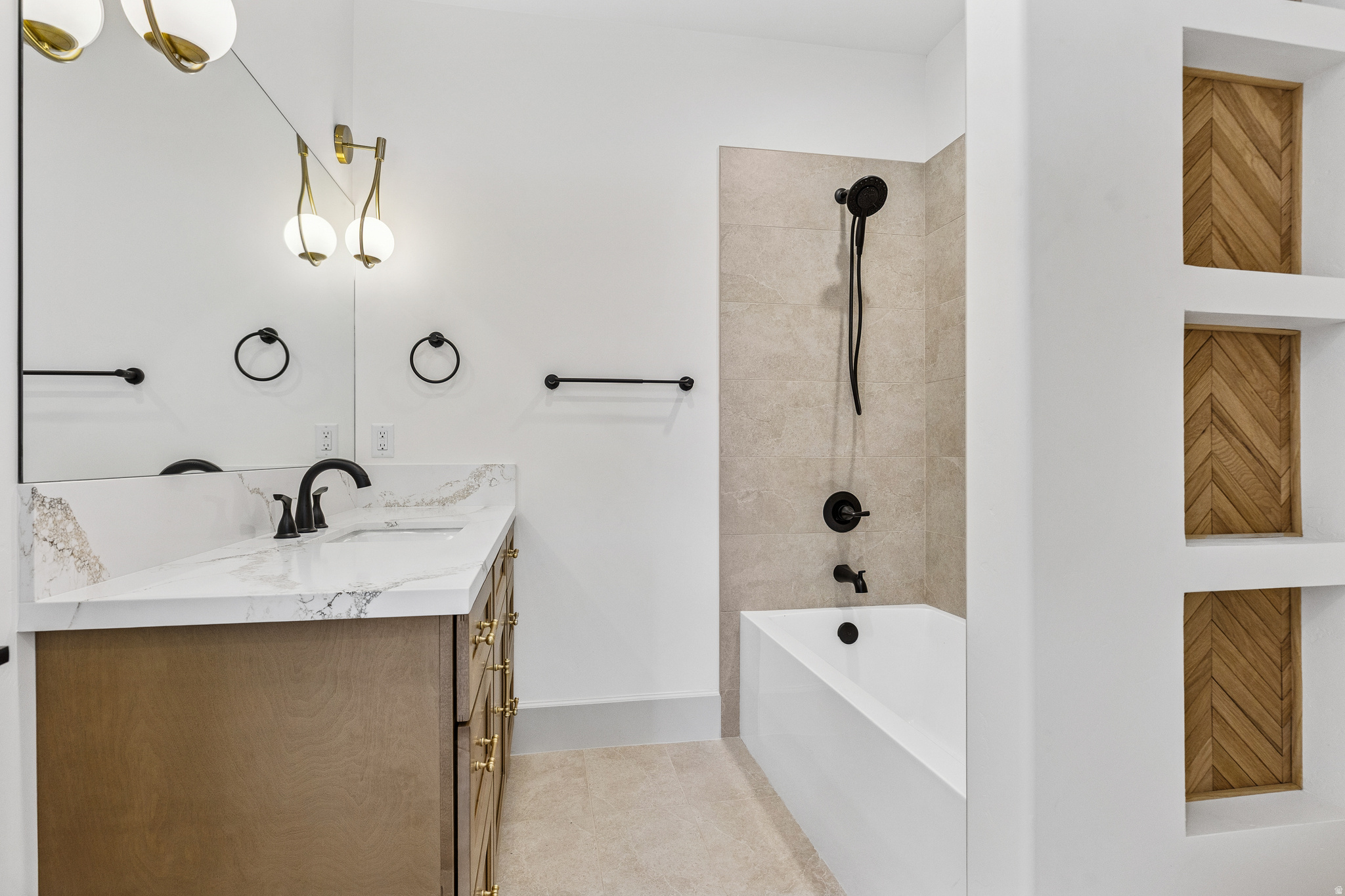 FALCON RIDGE PH 4 - Residential