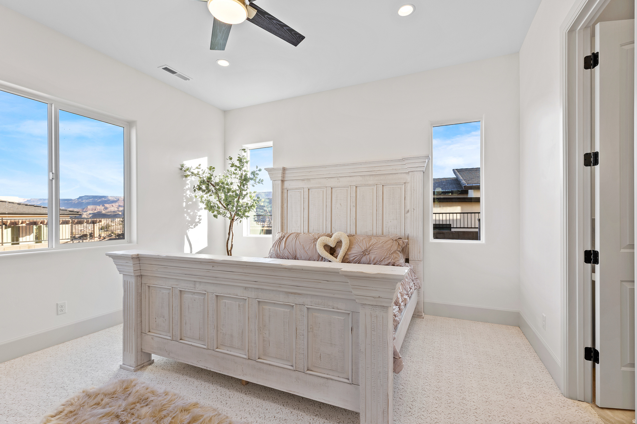 FALCON RIDGE PH 4 - Residential