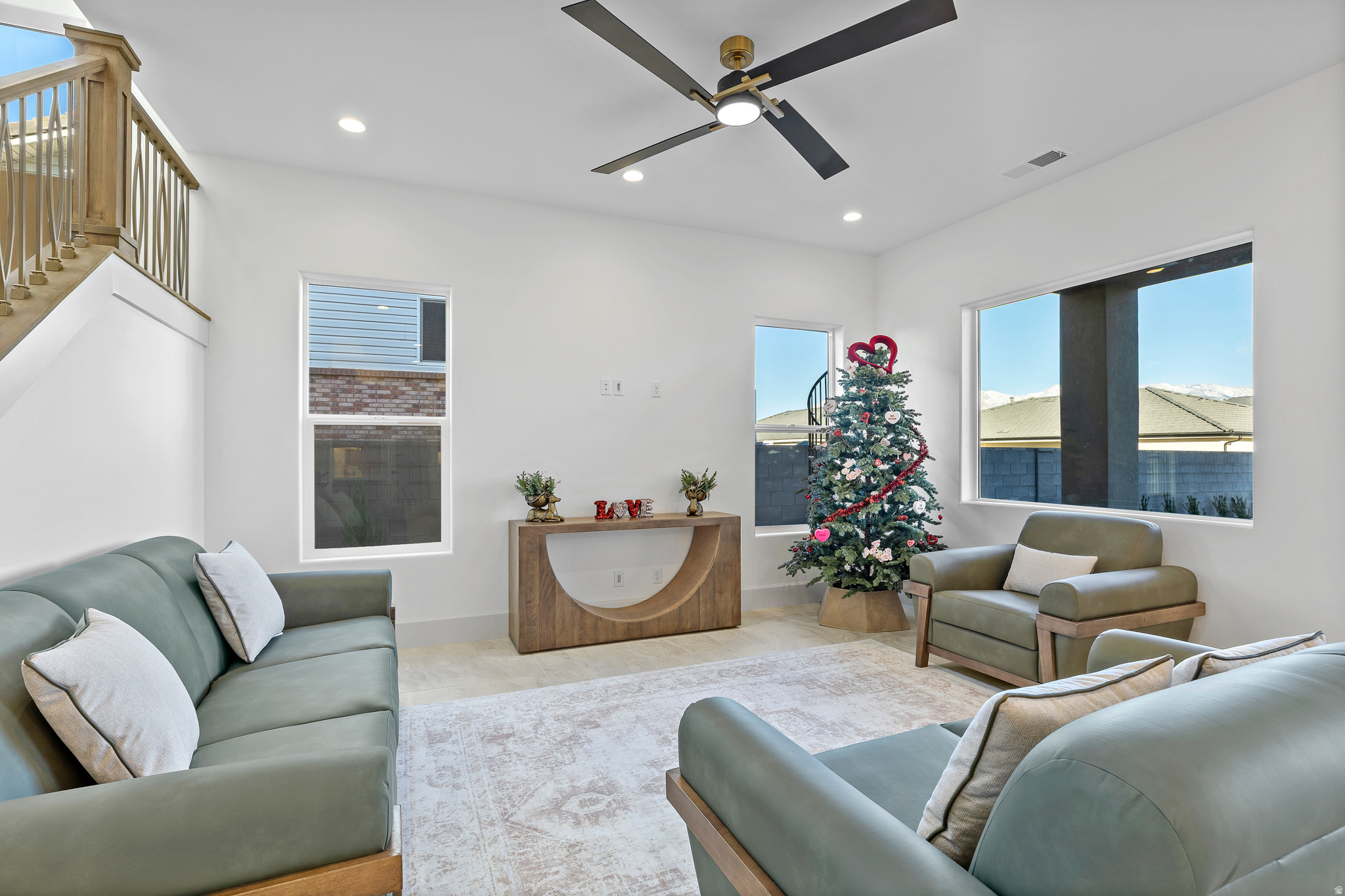 FALCON RIDGE PH 4 - Residential