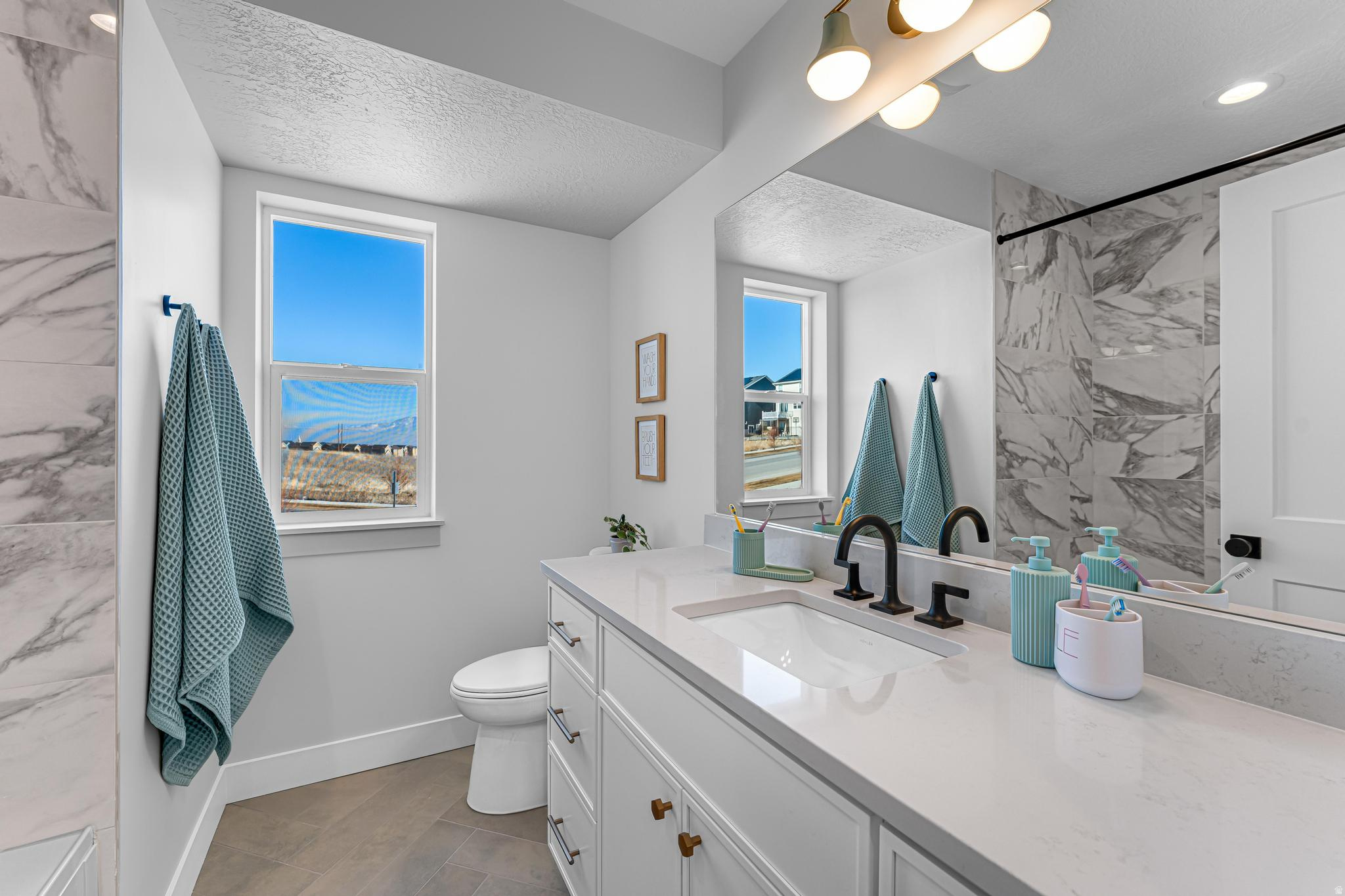 OQUIRRH WEST - Residential