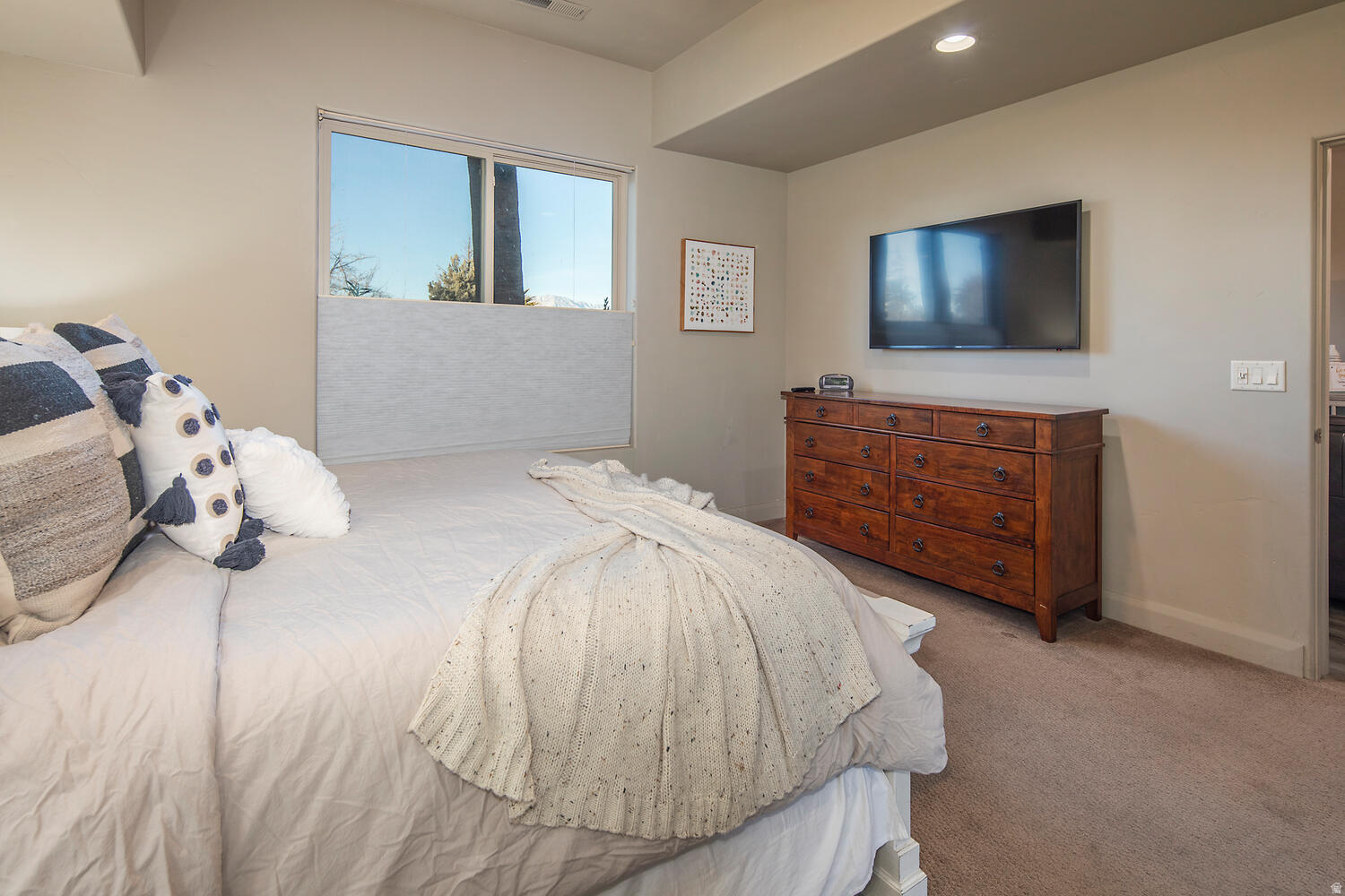 POINT VISTA CONDO - Residential