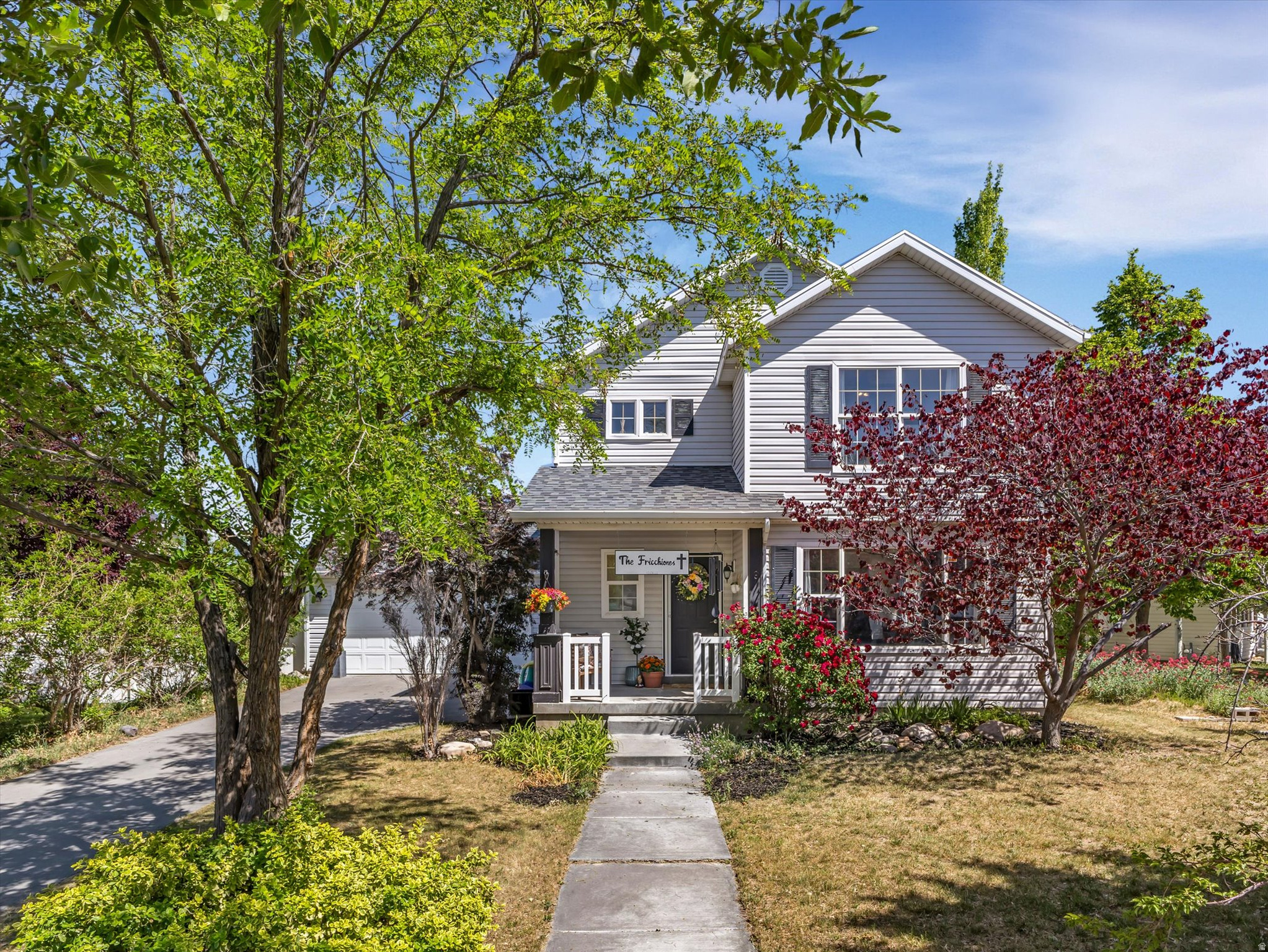 OVERLAKE ESTATES - Residential
