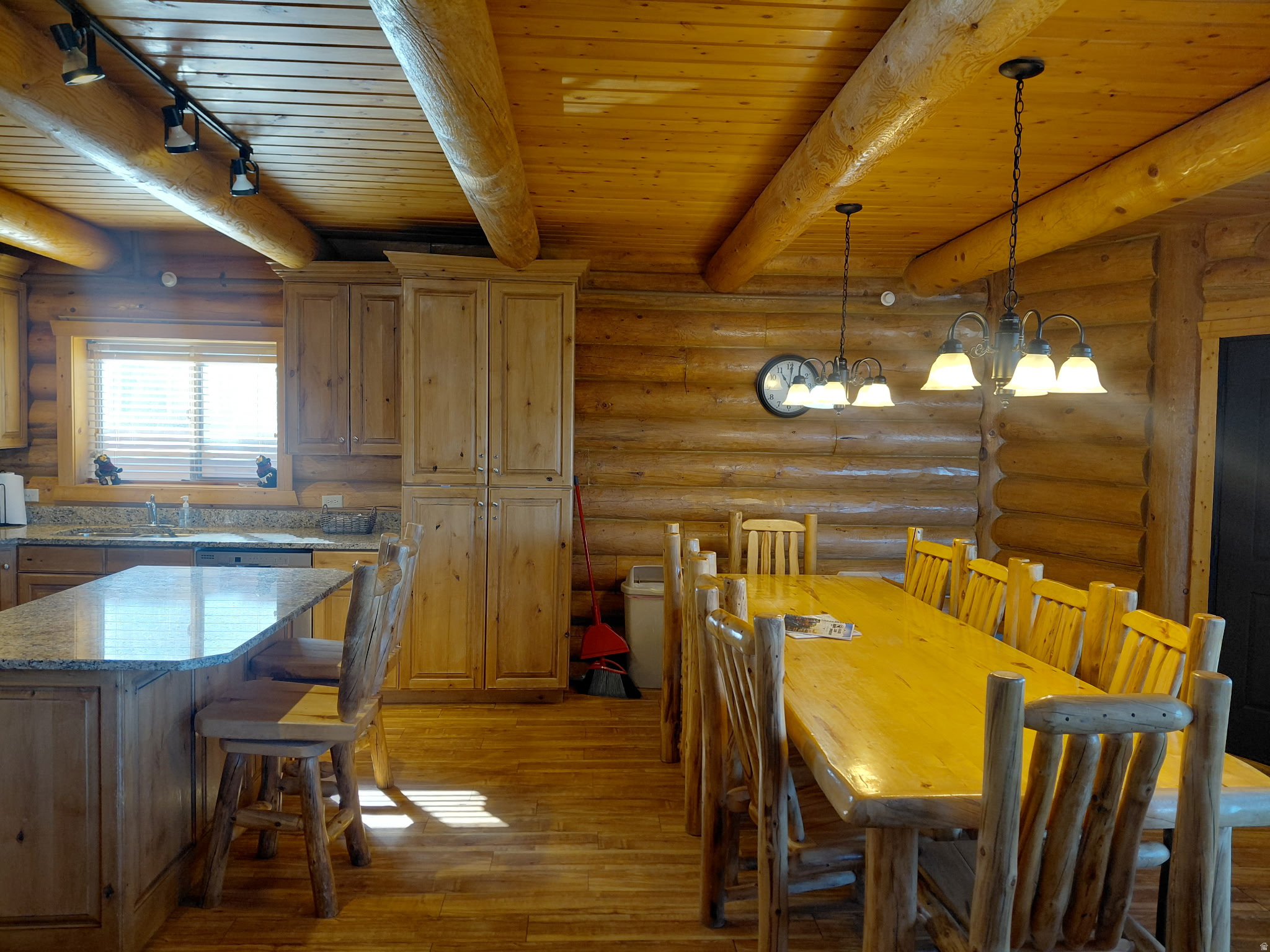 THE CABINS AT BEAR RIVER LODGE - Residential