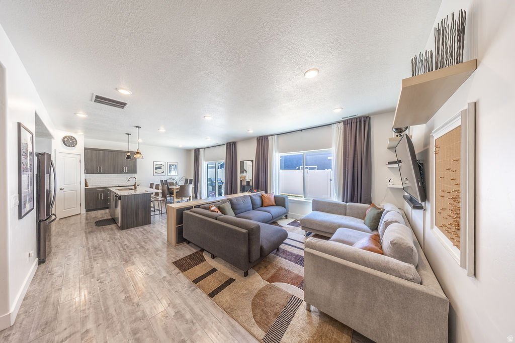 ELK MOUNTAIN - Residential