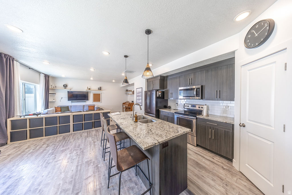 ELK MOUNTAIN - Residential