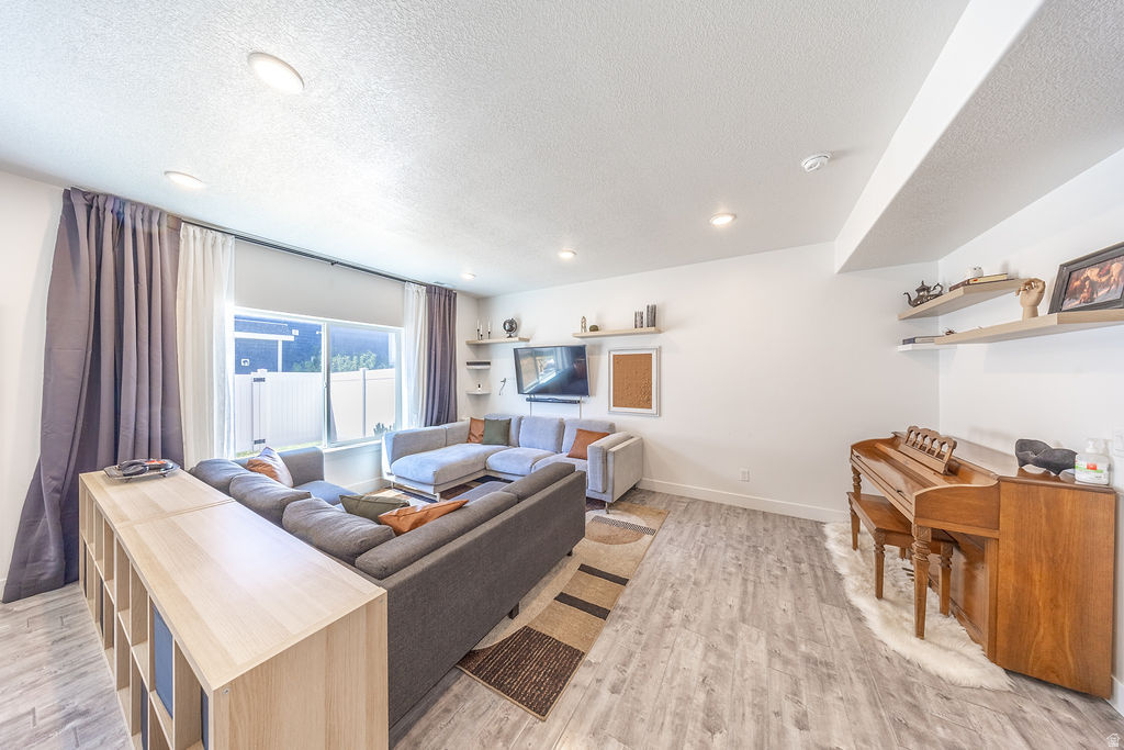 ELK MOUNTAIN - Residential