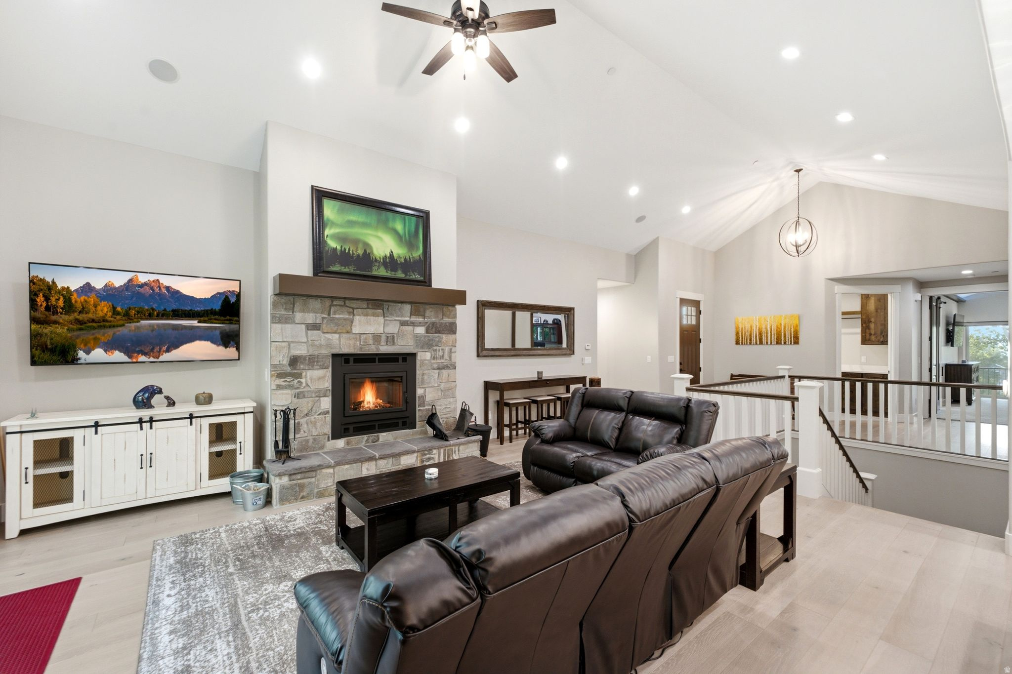 TIMBER LAKES - Residential