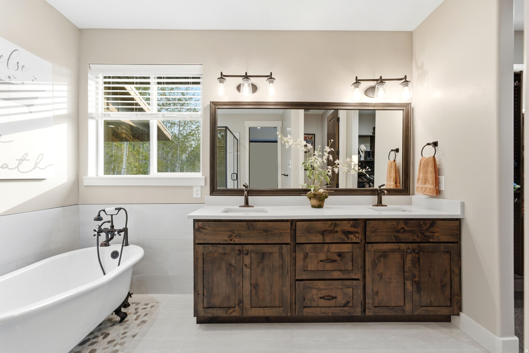 TIMBER LAKES - Residential