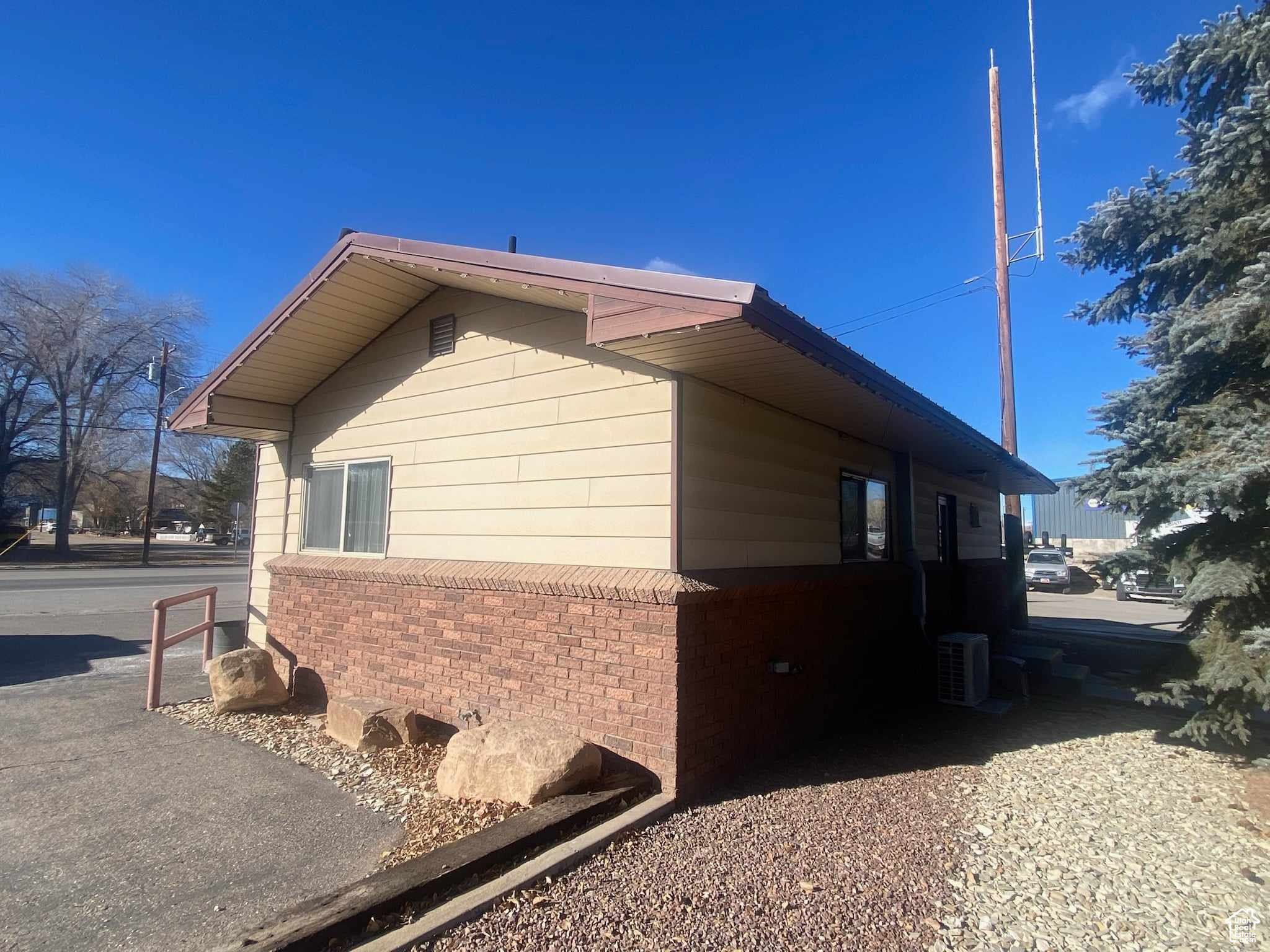 184 NORTH CENTER STREET - Commercial Sale