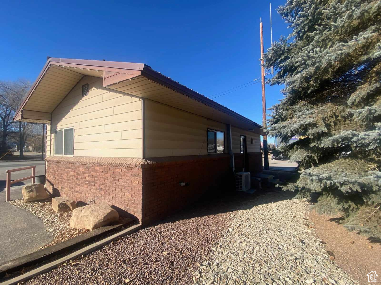 184 NORTH CENTER STREET - Commercial Sale