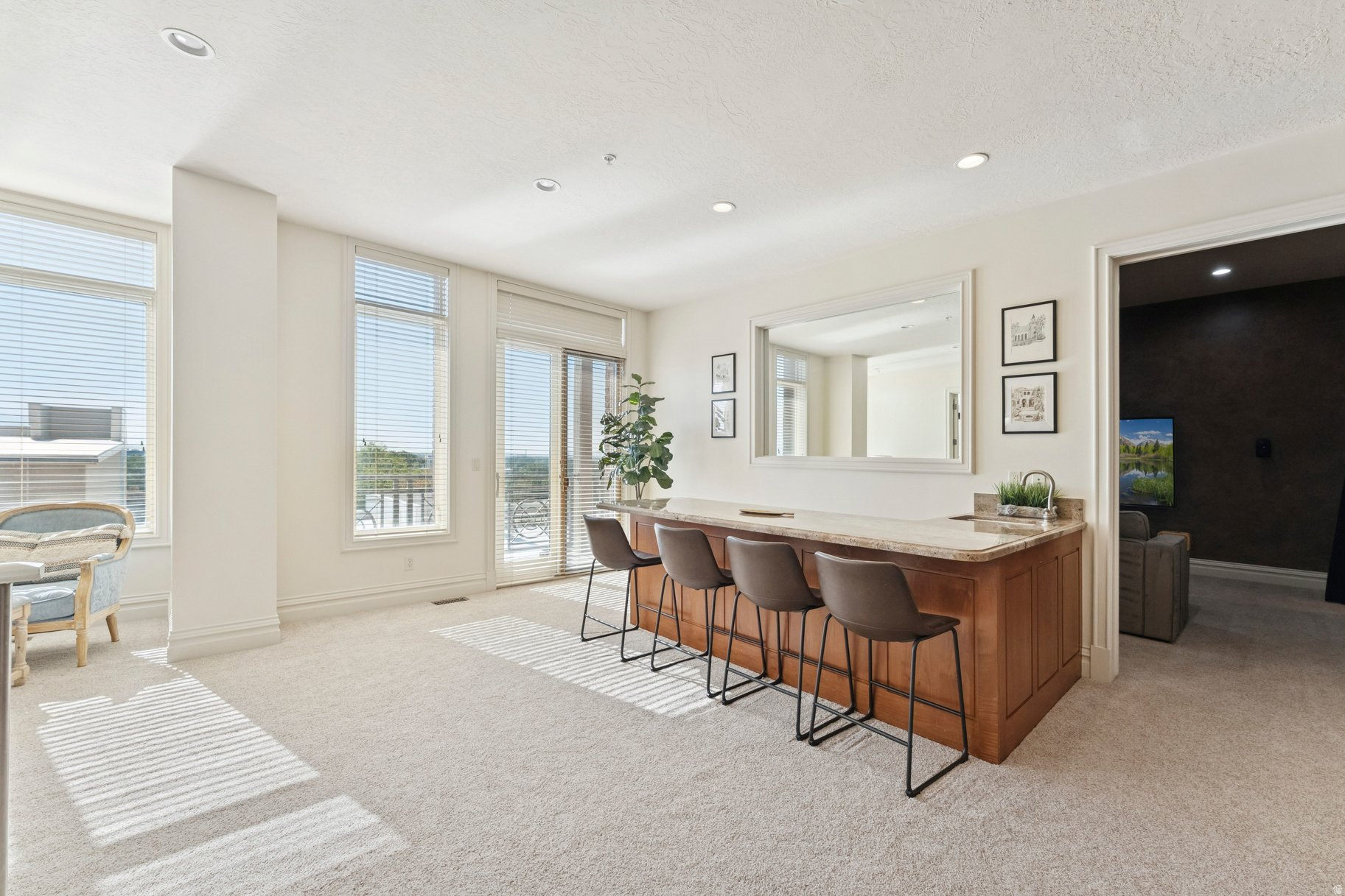 ALMOND STREET - Residential