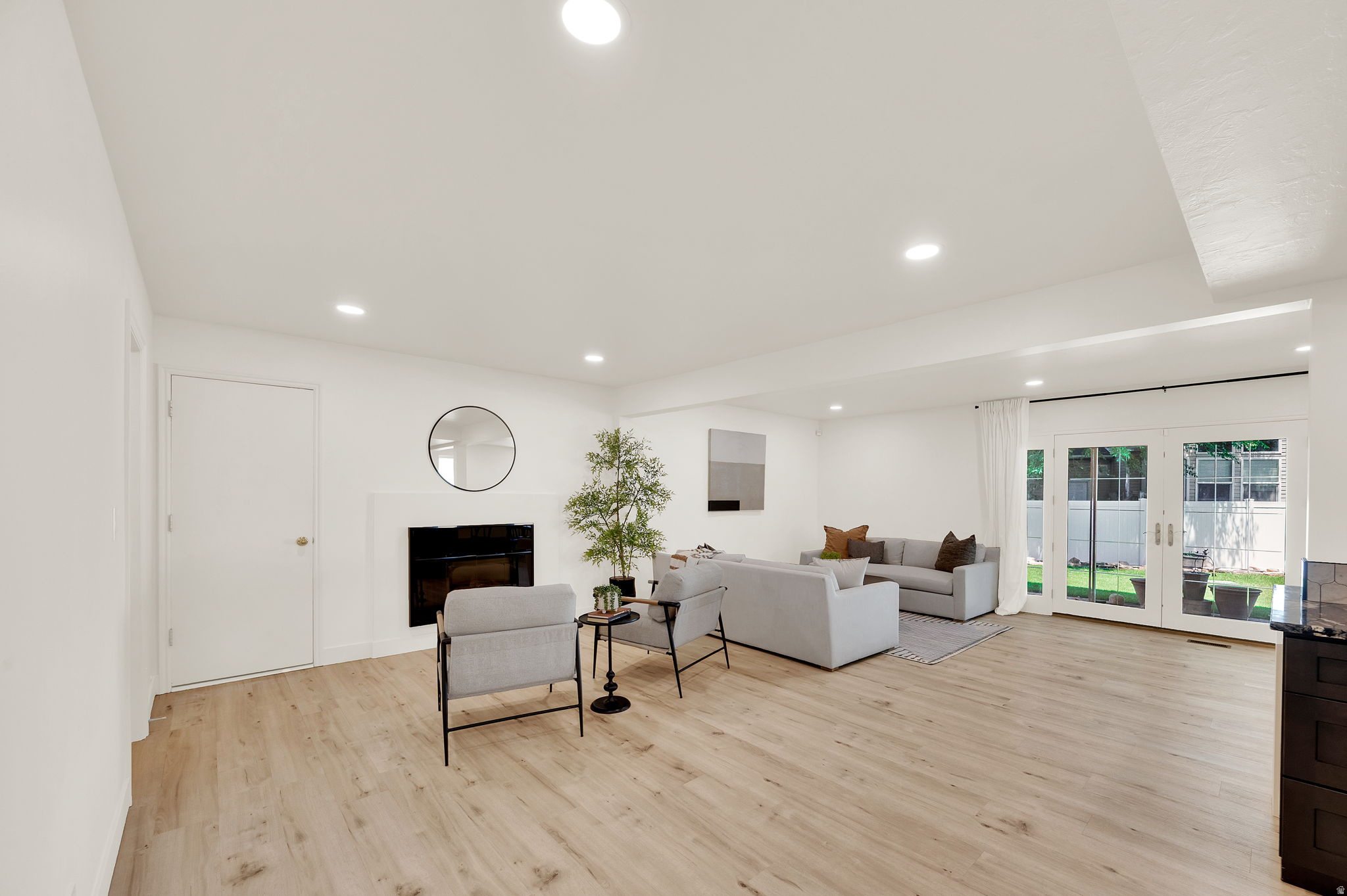 SANDRIDGE #1 - Residential