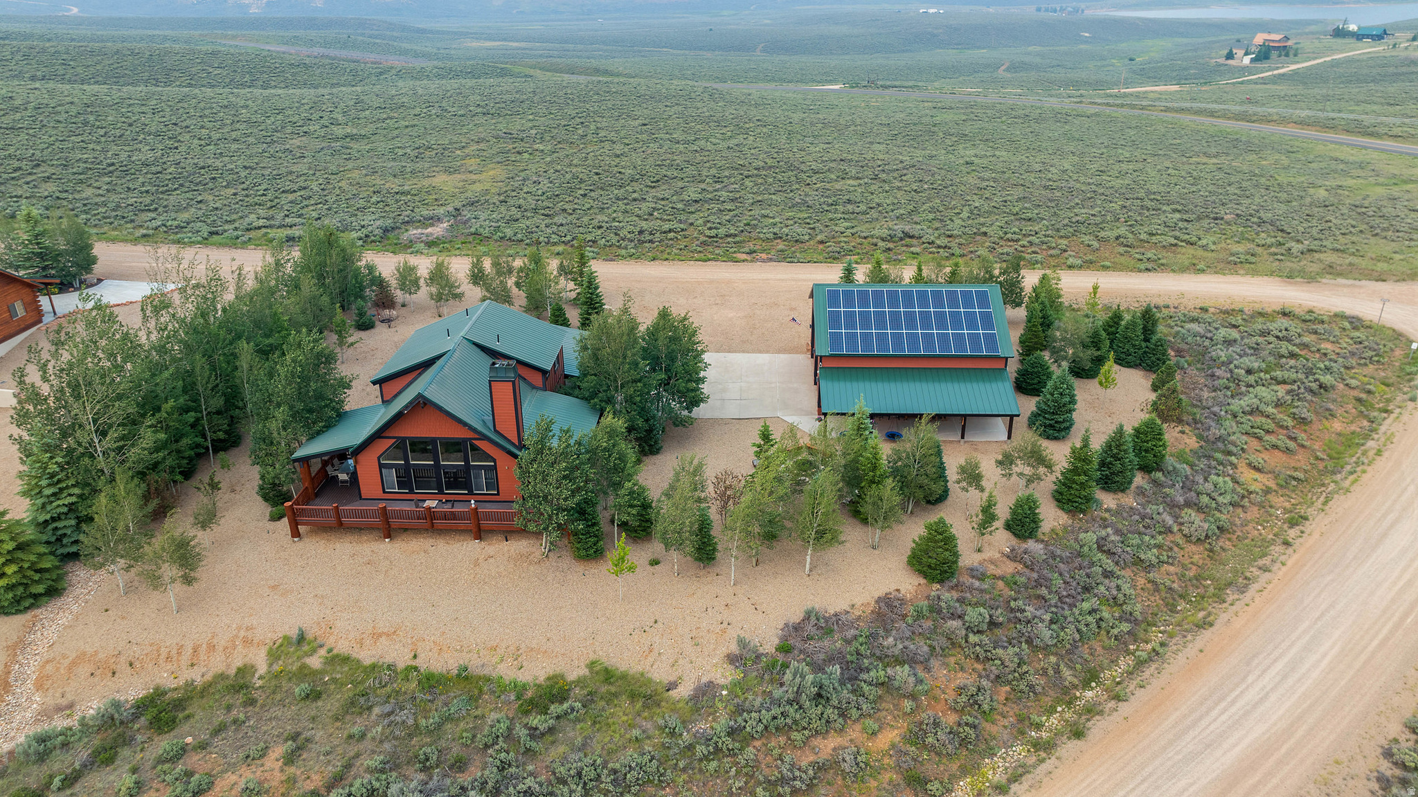 STRAWBERRY LAKEVIEW - Residential
