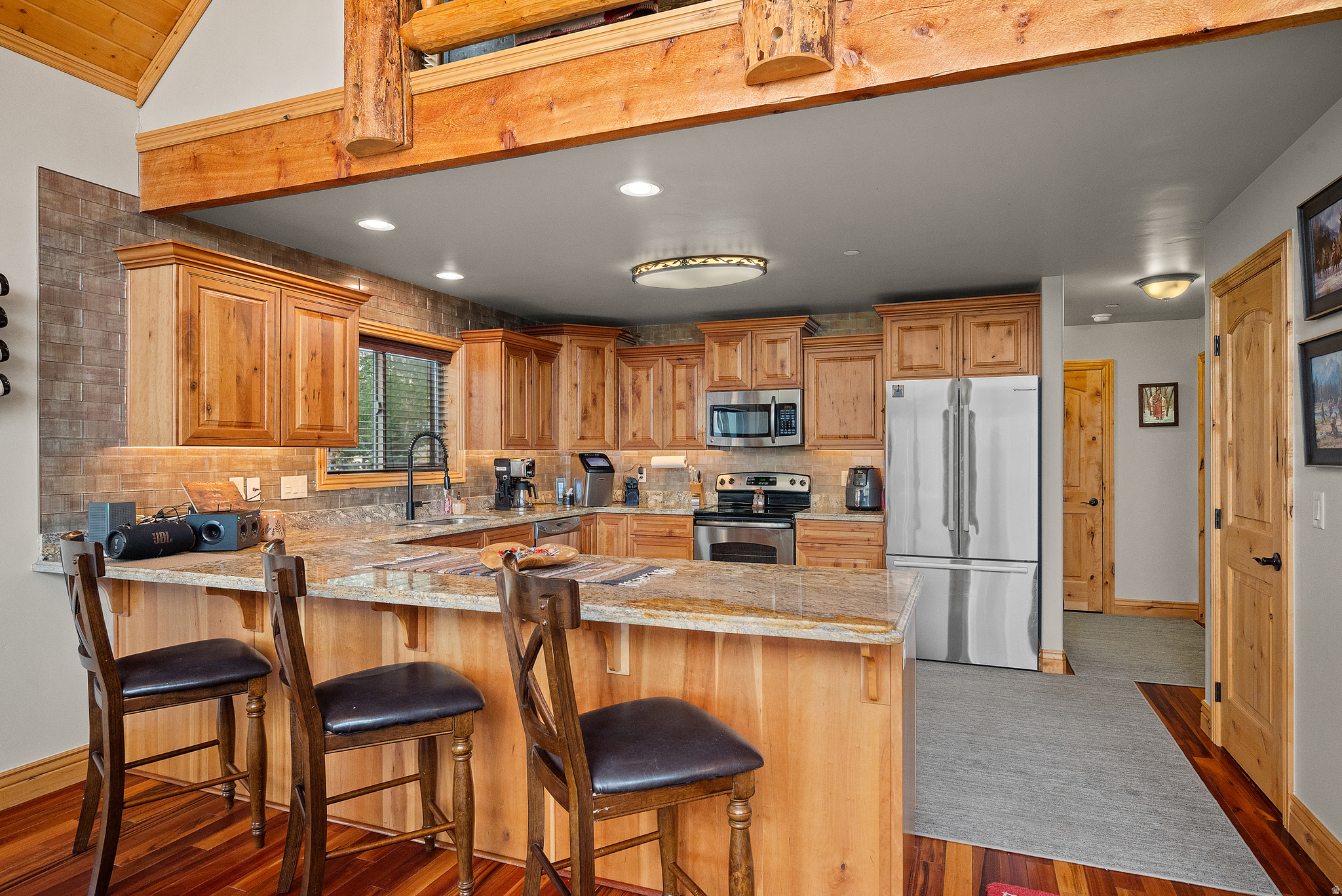 STRAWBERRY LAKEVIEW - Residential