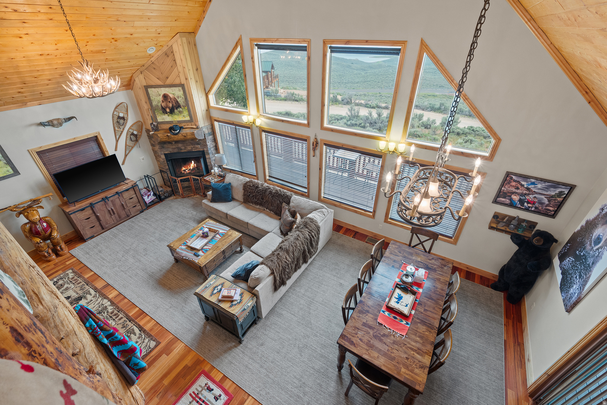 STRAWBERRY LAKEVIEW - Residential