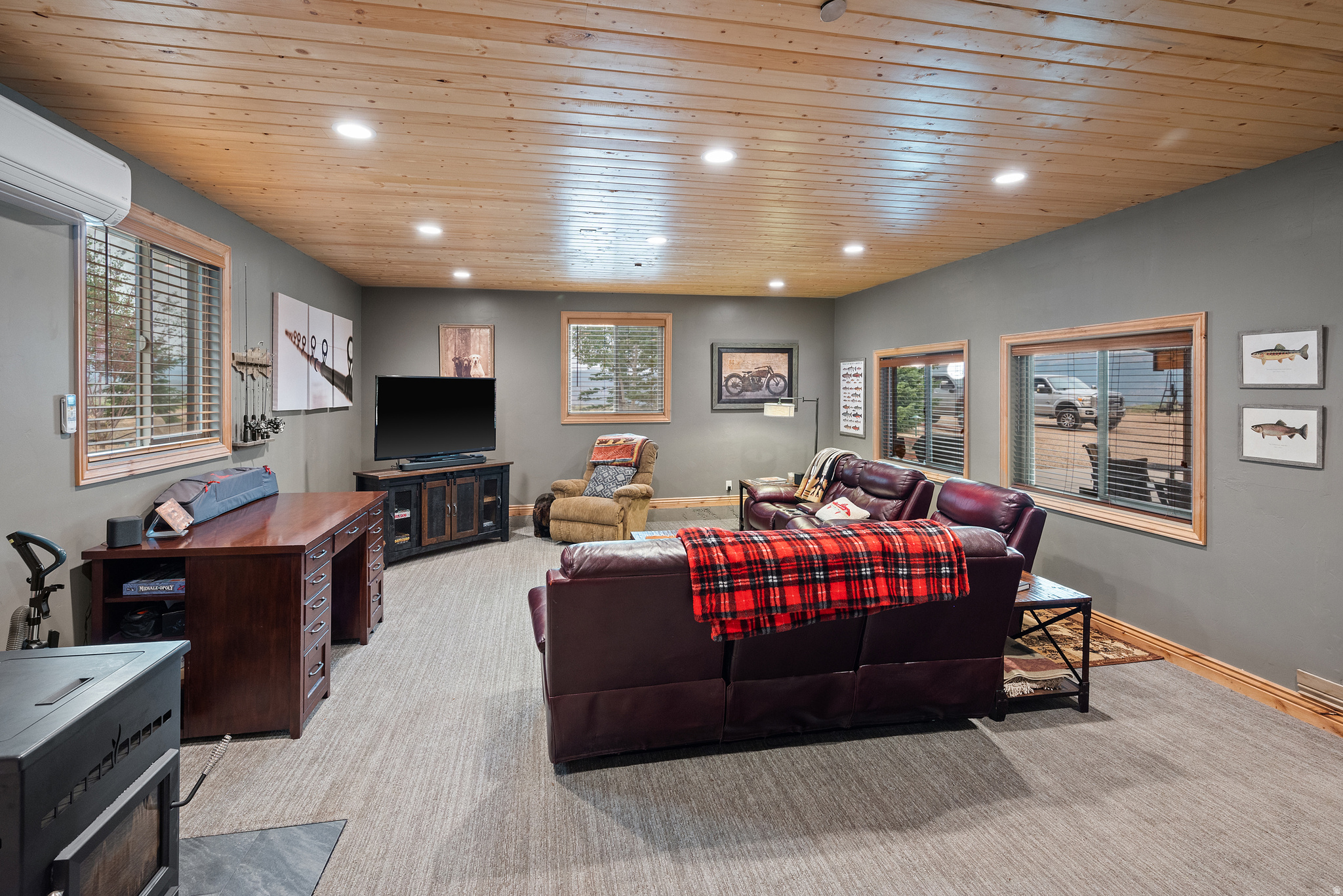 STRAWBERRY LAKEVIEW - Residential