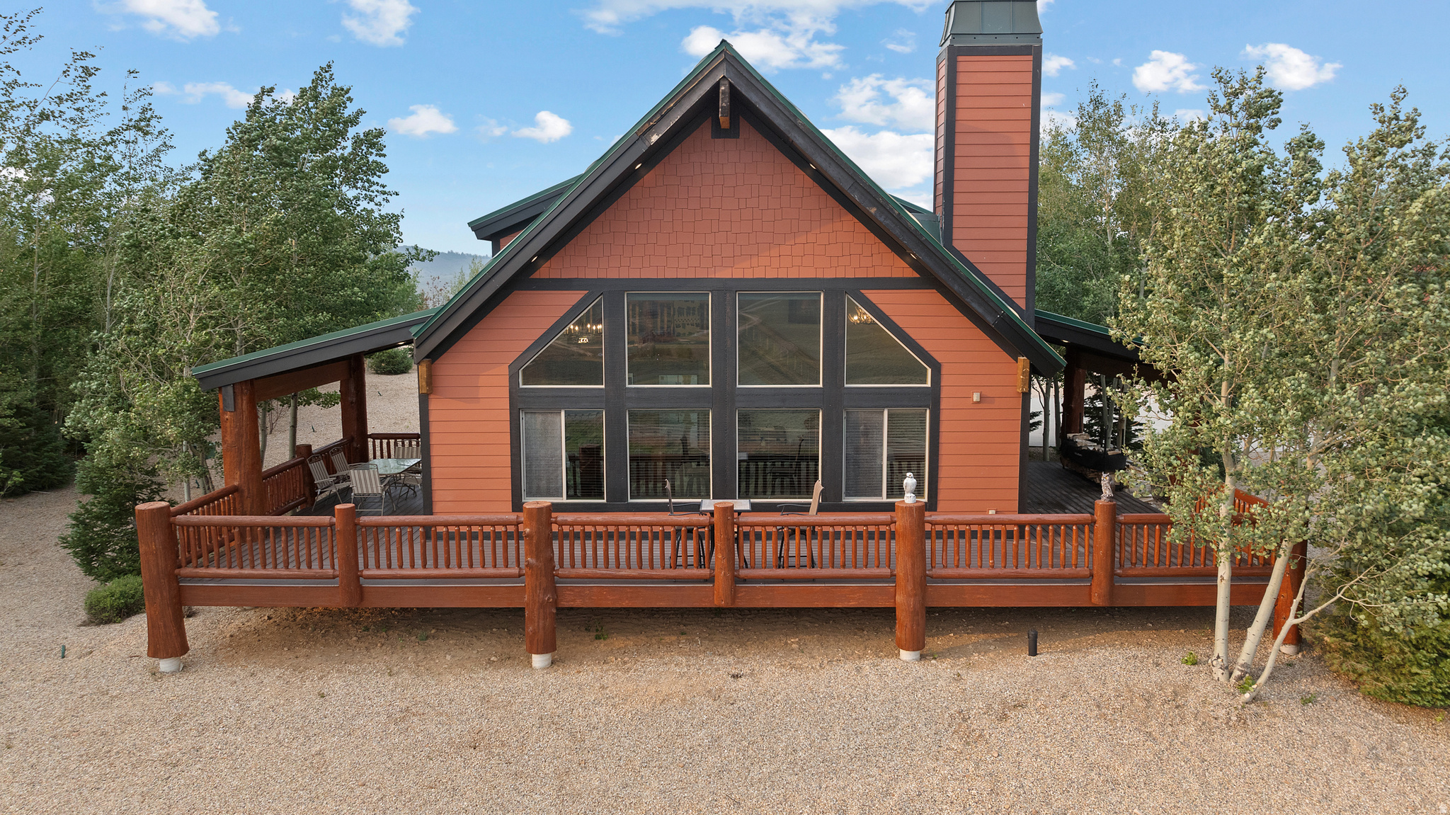 STRAWBERRY LAKEVIEW - Residential