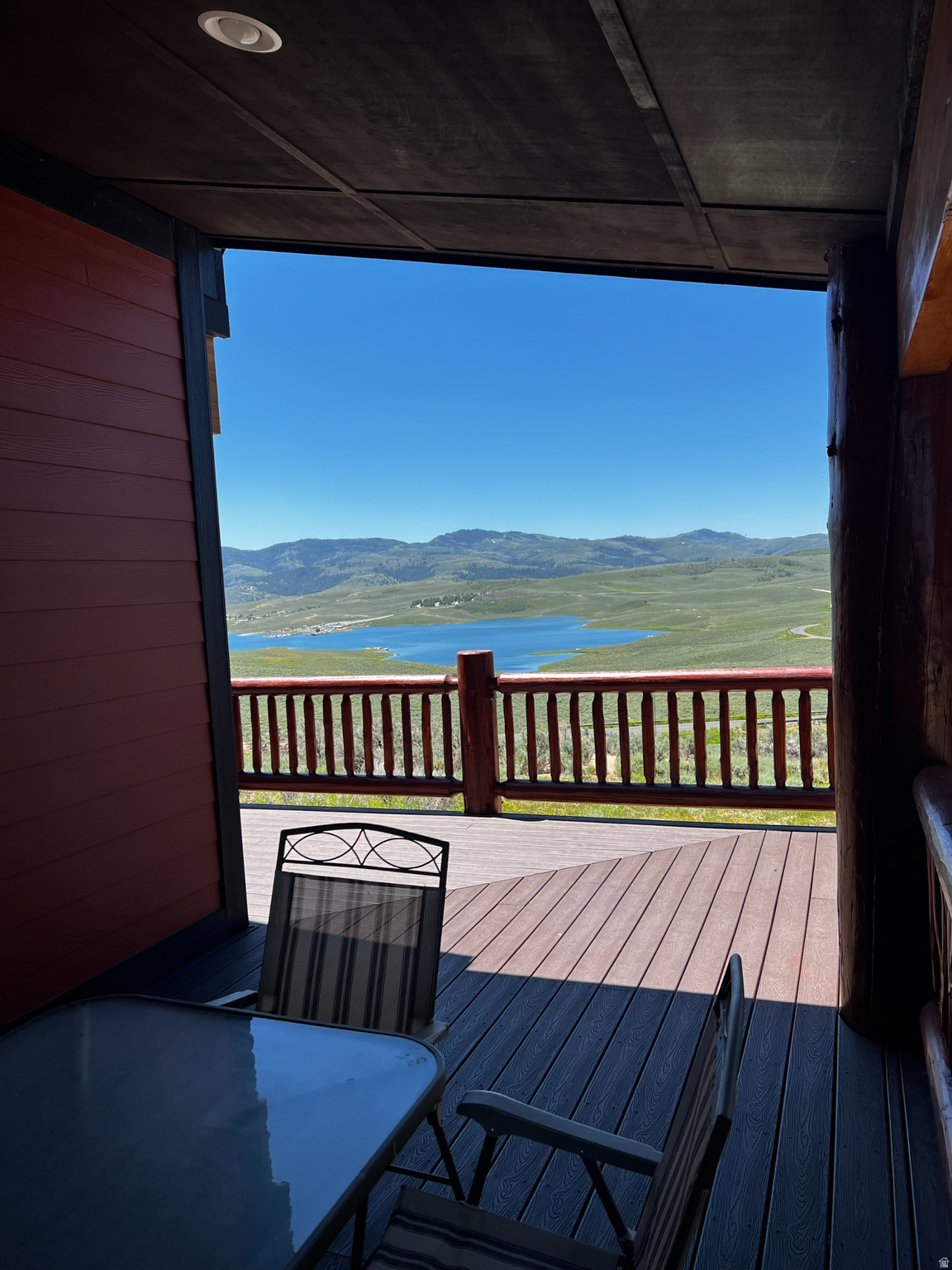 STRAWBERRY LAKEVIEW - Residential
