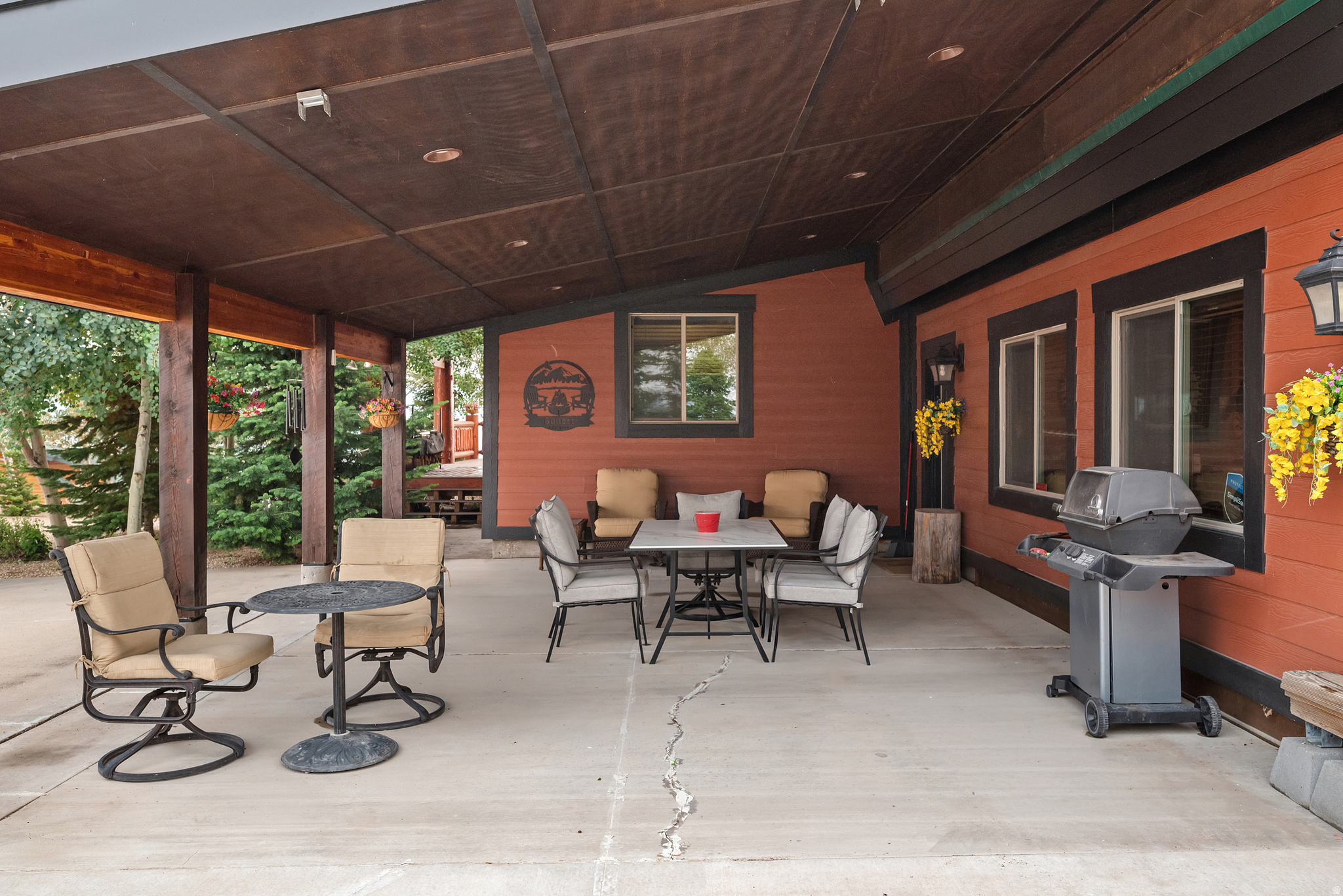 STRAWBERRY LAKEVIEW - Residential