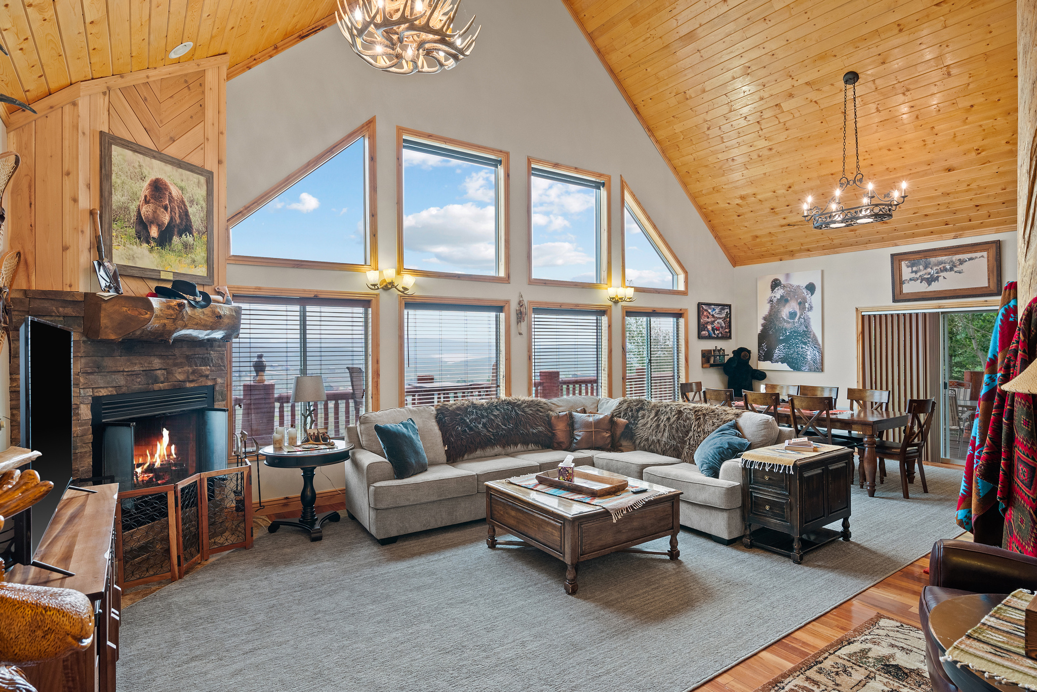 STRAWBERRY LAKEVIEW - Residential