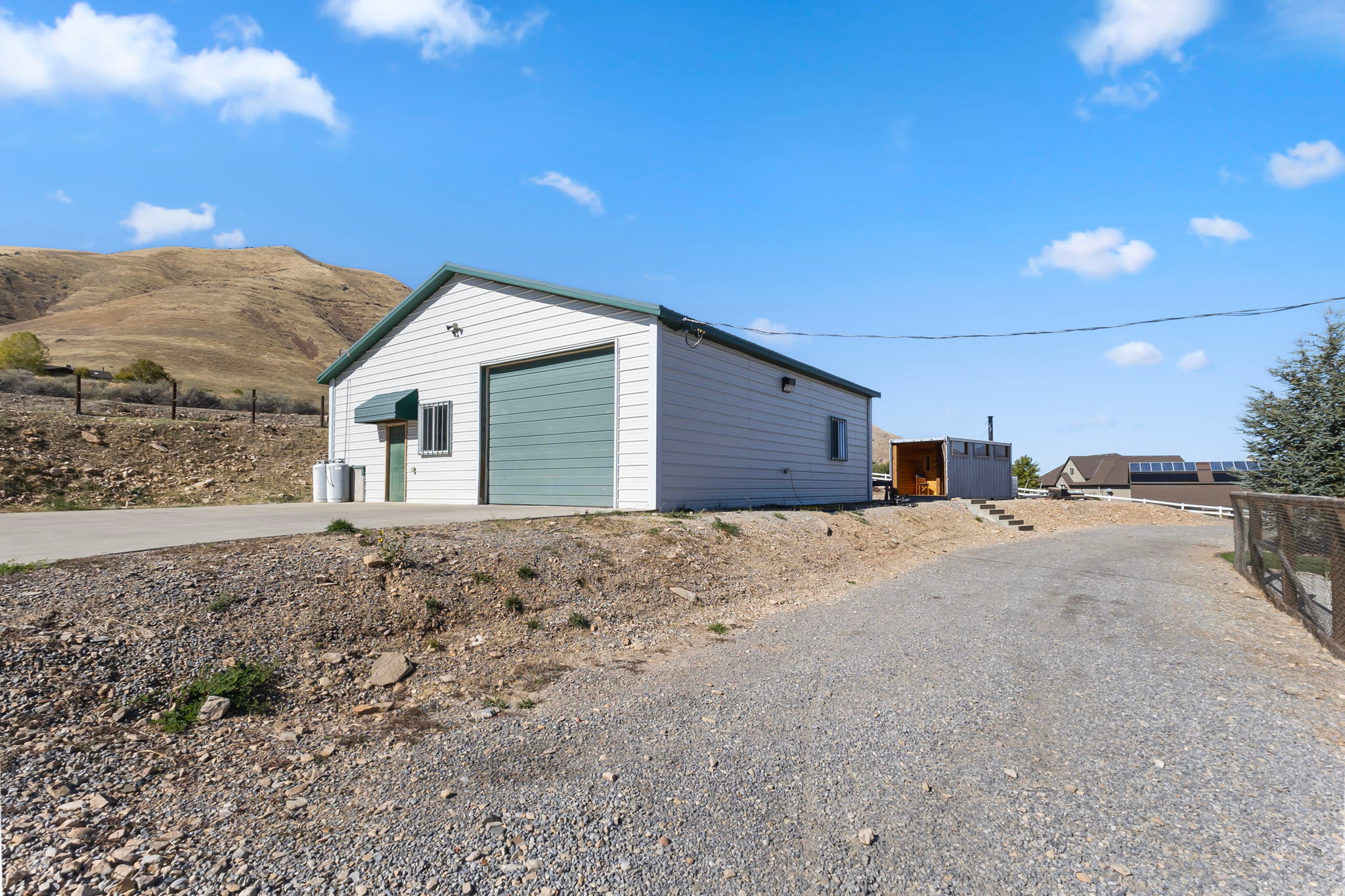 BROAD LAND PROPERTIES WEST MOUNTAIN RANCHES - Residential