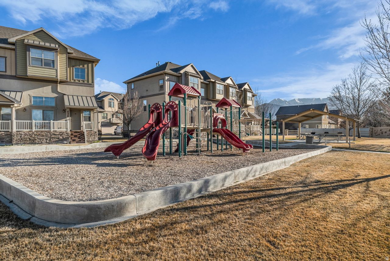SPRING CREEK RANCH - Residential