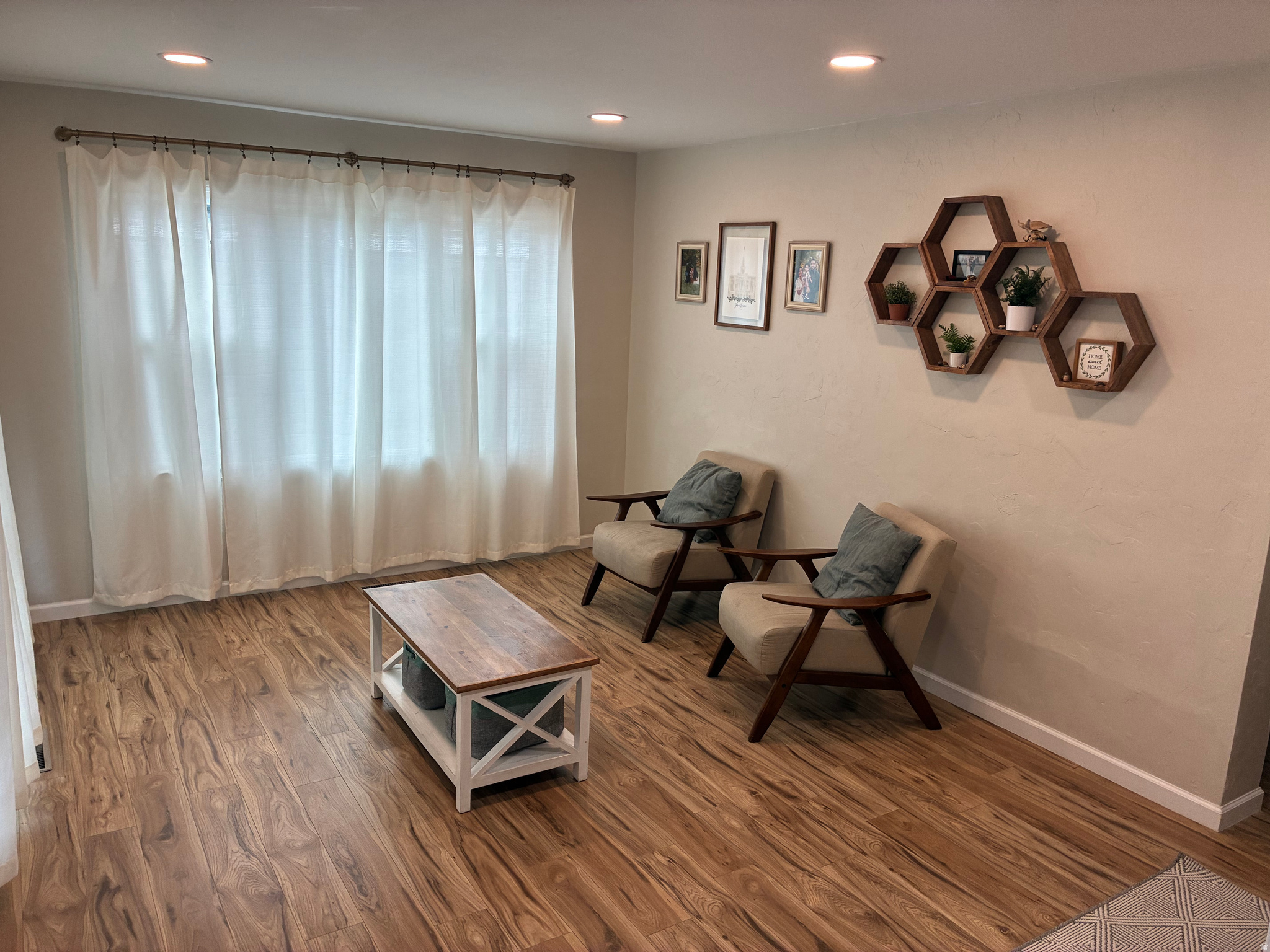 BROOKSIDE - Residential