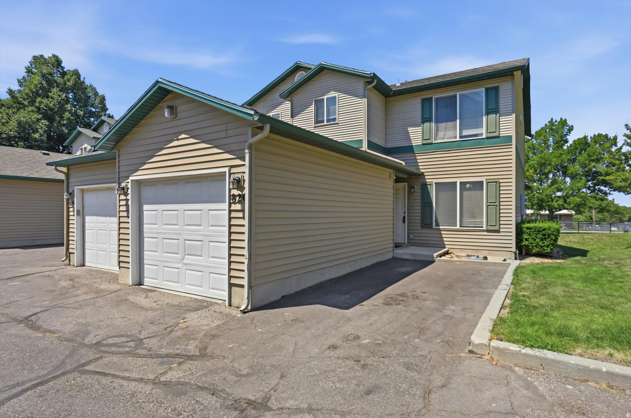 ASPEN VILLAGE TOWNHO - Residential