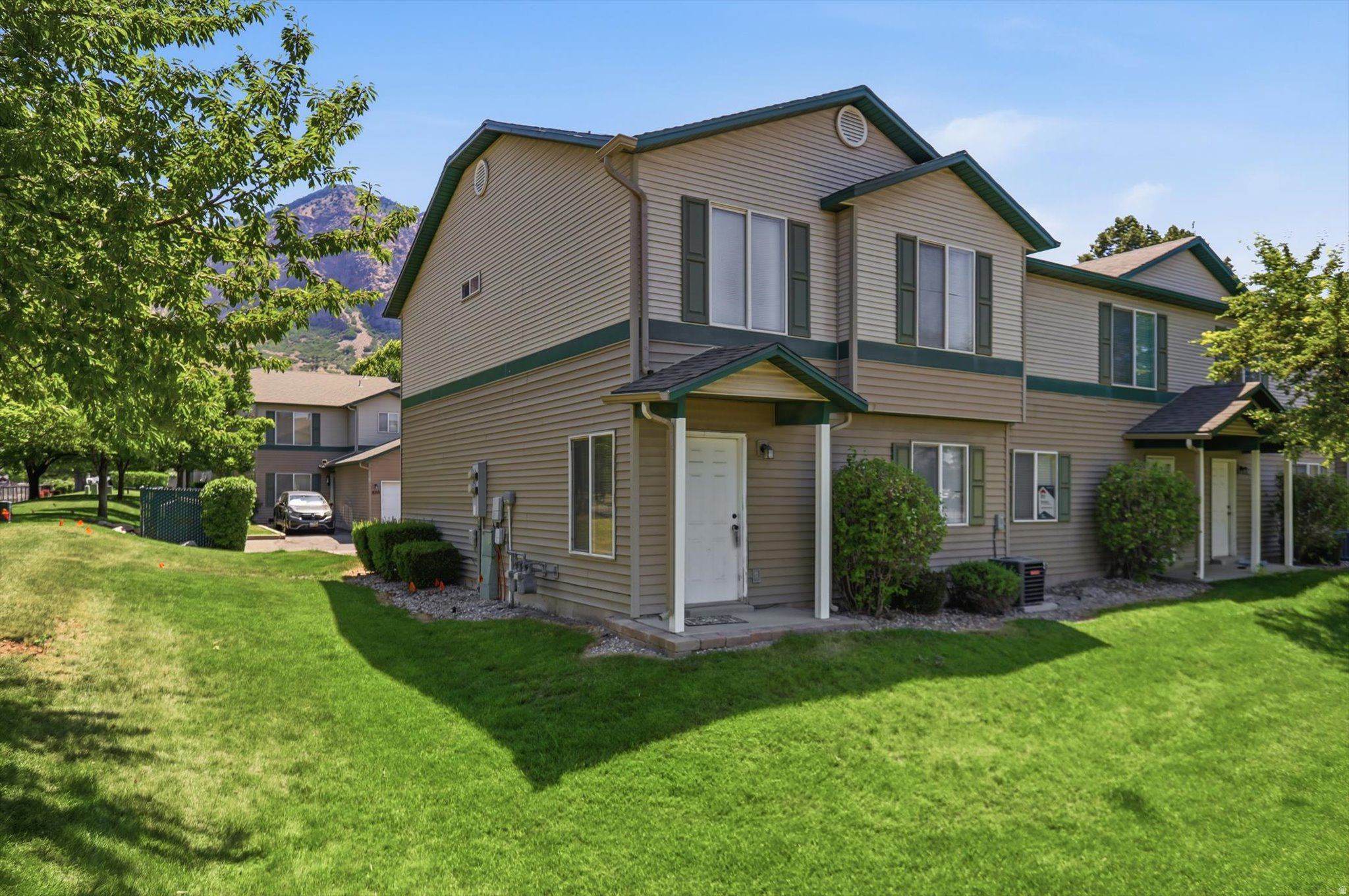 ASPEN VILLAGE TOWNHO - Residential